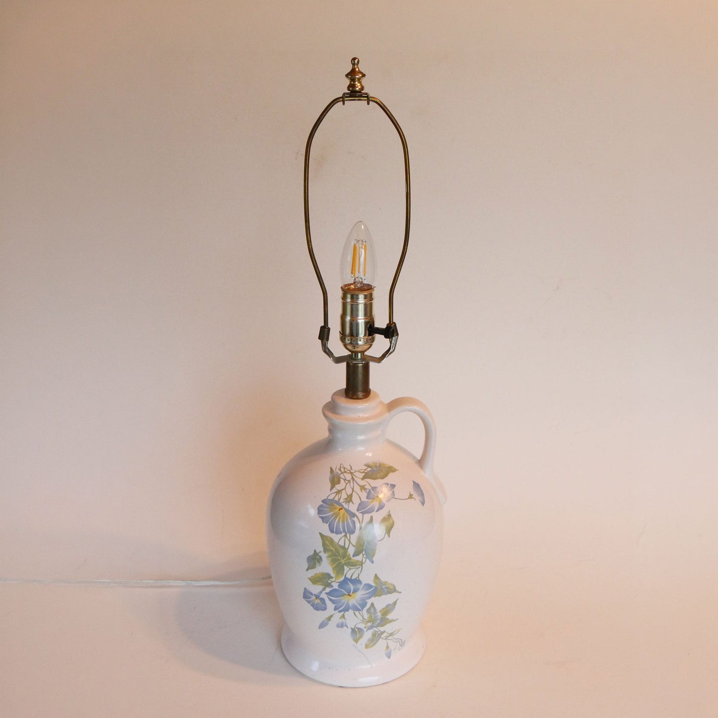 Vintage Blue Floral Ceramic Jug Table Lamp, Cottage Light, Vintage Cottagecore Lighting, Vintage Cottage Lighting, Vintage Cottagecore Lamp, Cottagecore Table Lamp