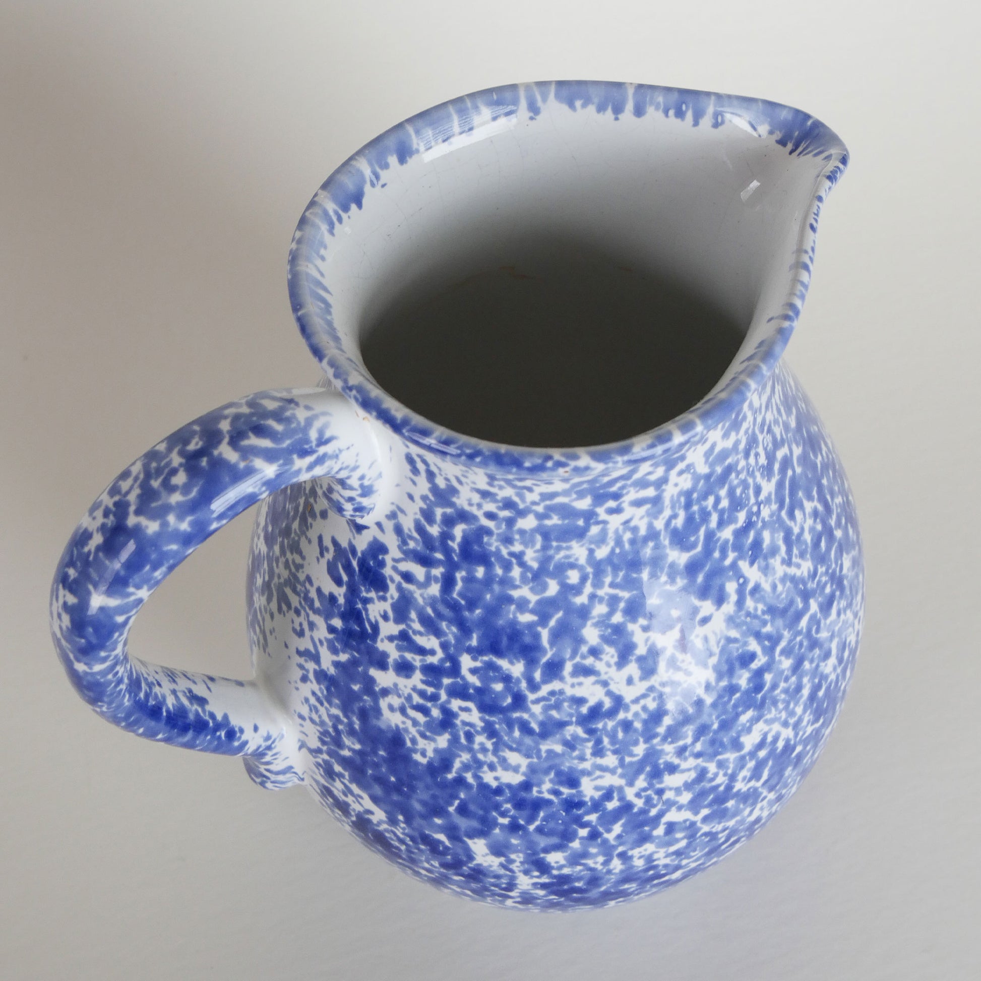Vintage Blue Spongware Pottery Pitcher. Blue Speckled PItcher, Vintage Spongeware Pitcher, Vintage Blue Kitchen Decor, Vintage Pitcher