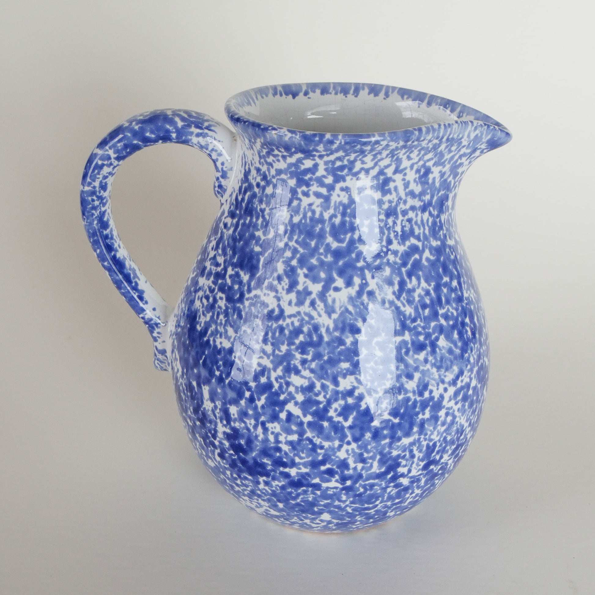 Vintage Blue Spongware Pottery Pitcher. Blue Speckled PItcher, Vintage Spongeware Pitcher, Vintage Blue Kitchen Decor, Vintage Pitcher