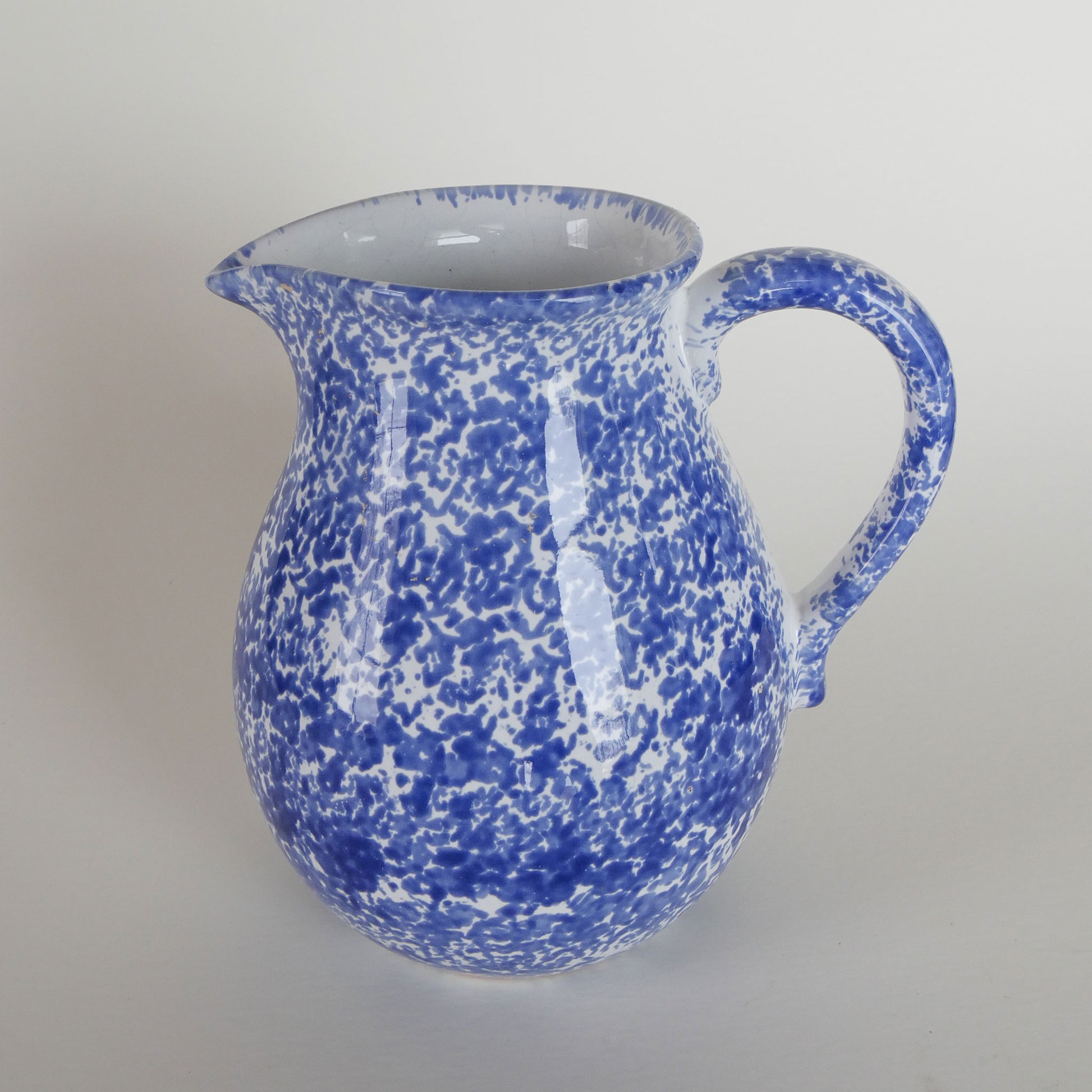 Vintage Blue Spongware Pottery Pitcher. Blue Speckled PItcher, Vintage Spongeware Pitcher, Vintage Blue Kitchen Decor, Vintage Pitcher
