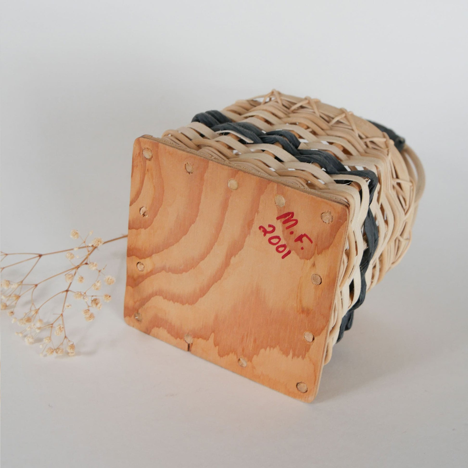 Small Vintage WIcker BAsket with Handle, Blue Striped Basket, Vintage Basket Blue Stripe