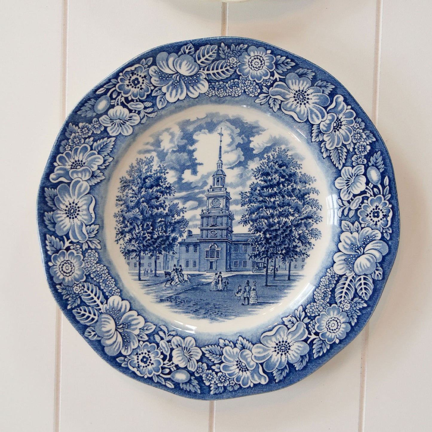 Vintage Blue and White Plate Gallery Wall Collection, Set of 3, Blue and White Plate Gallery Wall, Vintage Blue and White Plate Wall, Vintage Plate Wall