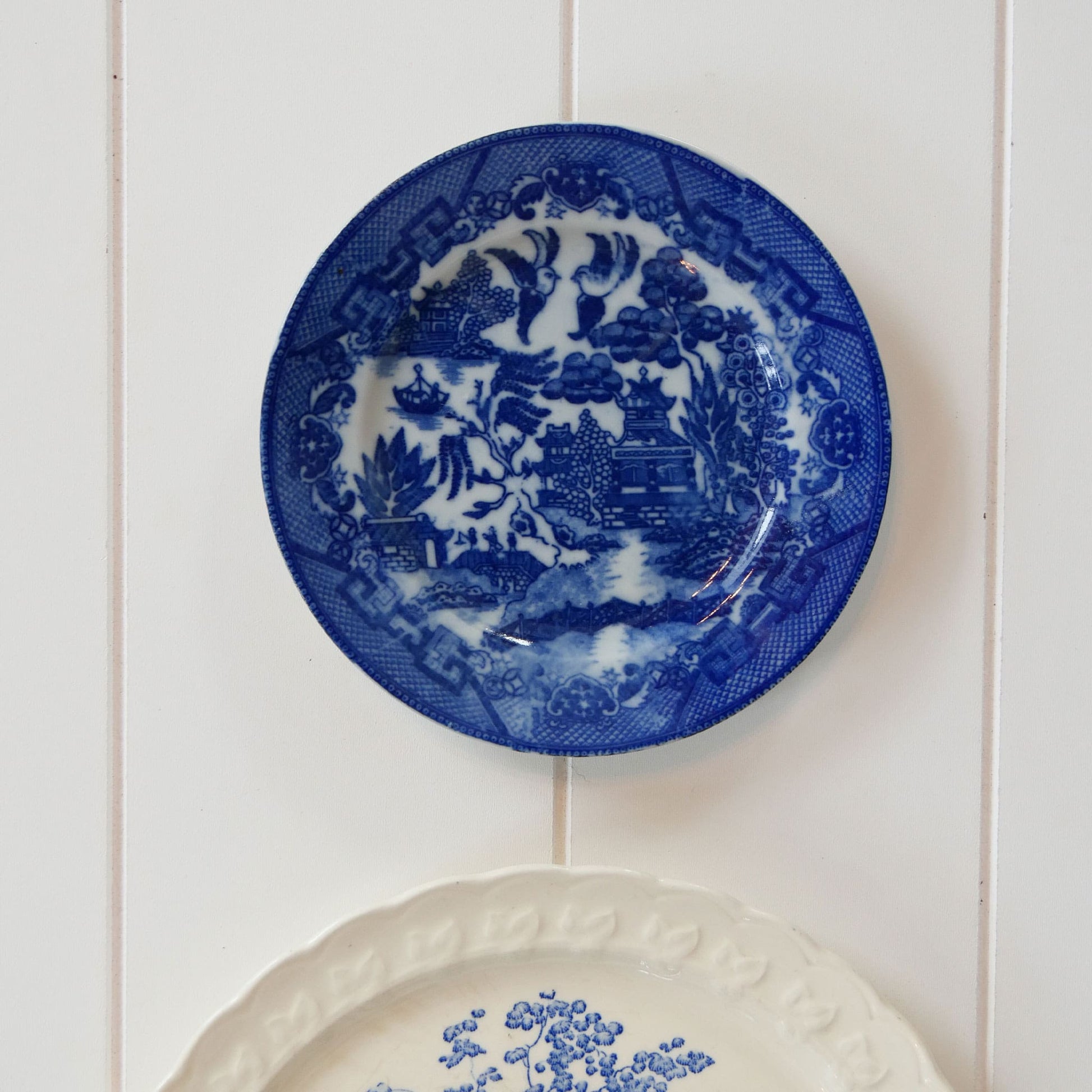 Vintage Blue and White Plate Gallery Wall Collection, Set of 3, Blue and White Plate Gallery Wall, Vintage Blue and White Plate Wall, Vintage Plate Wall