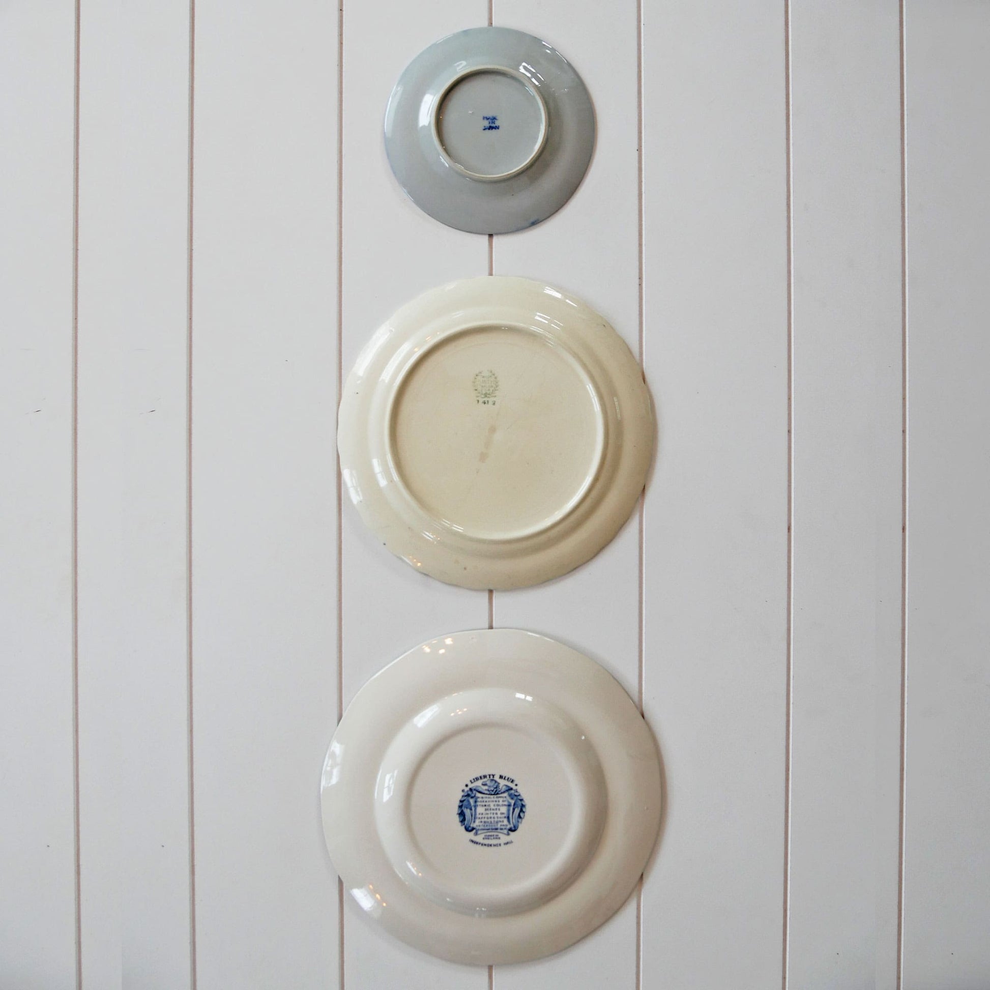 Vintage Blue and White Plate Gallery Wall Collection, Set of 3, Blue and White Plate Gallery Wall, Vintage Blue and White Plate Wall, Vintage Plate Wall