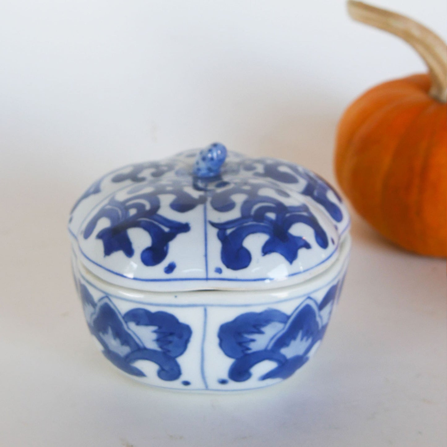 Vintage Blue and White Porcelain Pumpkin Dish with Lid, Handpainted Blue and White Pumpkin Decor, Porcelain Pumpkin Dish with lid