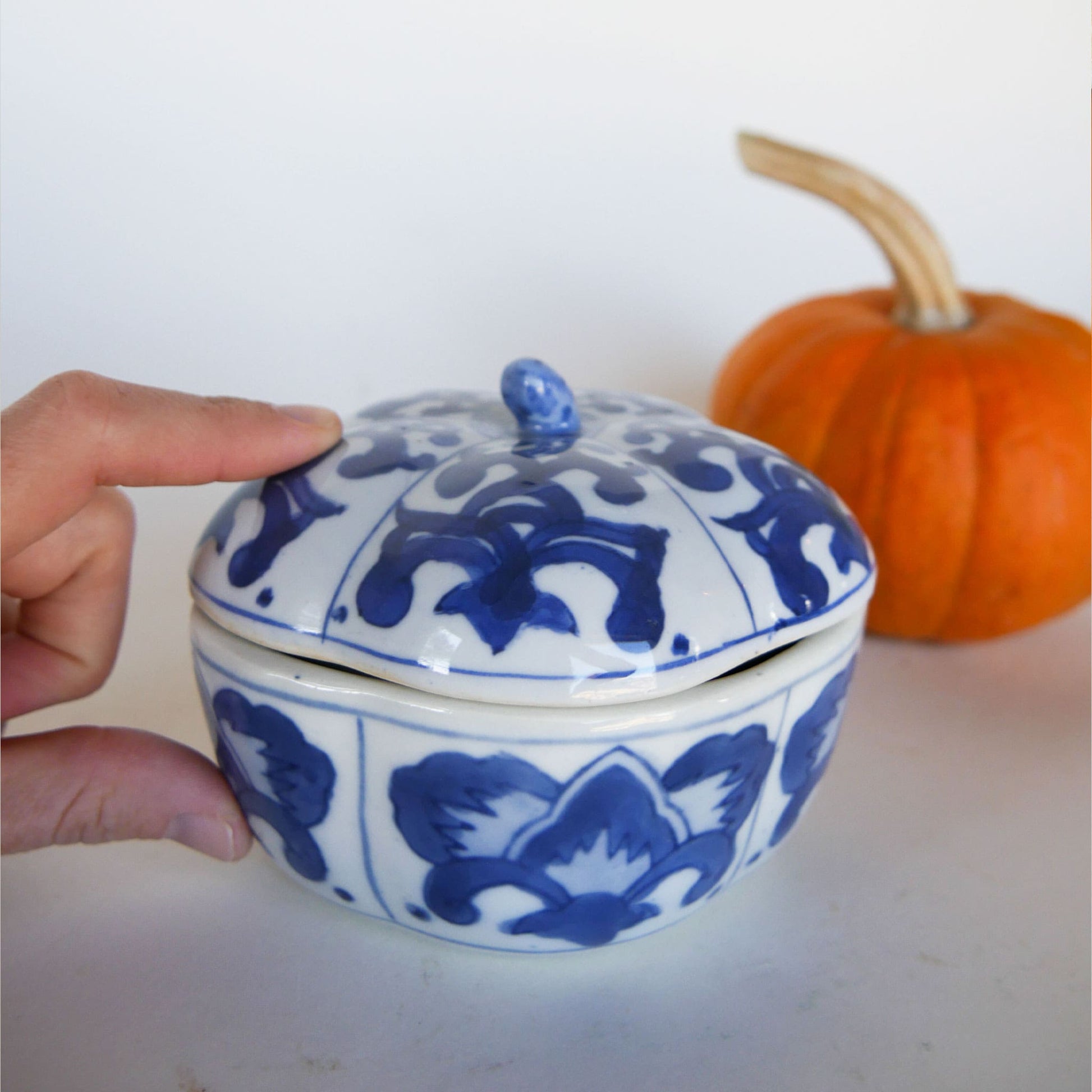 Vintage Blue and White Porcelain Pumpkin Dish with Lid, Handpainted Blue and White Pumpkin Decor, Porcelain Pumpkin Dish with lid