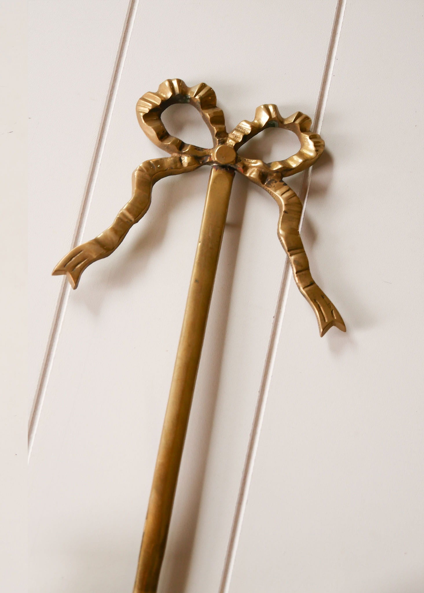 Brass Bow Tassel French Style Wall Sconce, Vintage Brass Bow Wall Sconce, Vintage Brass Bow Wall Decor, Vintage Brass Candlestick Wall Sconce, Brass Bow Wall Sconce