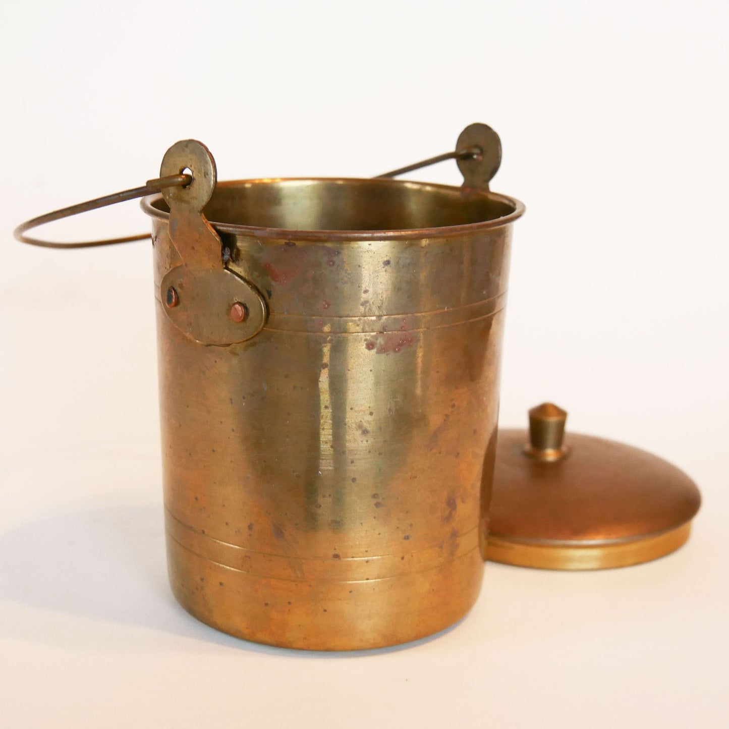 Vintage Brass Container with Lid and Swing Handle, Vintage Brass Decor, VIntage Home Decor, Vintage Farmhouse Decor