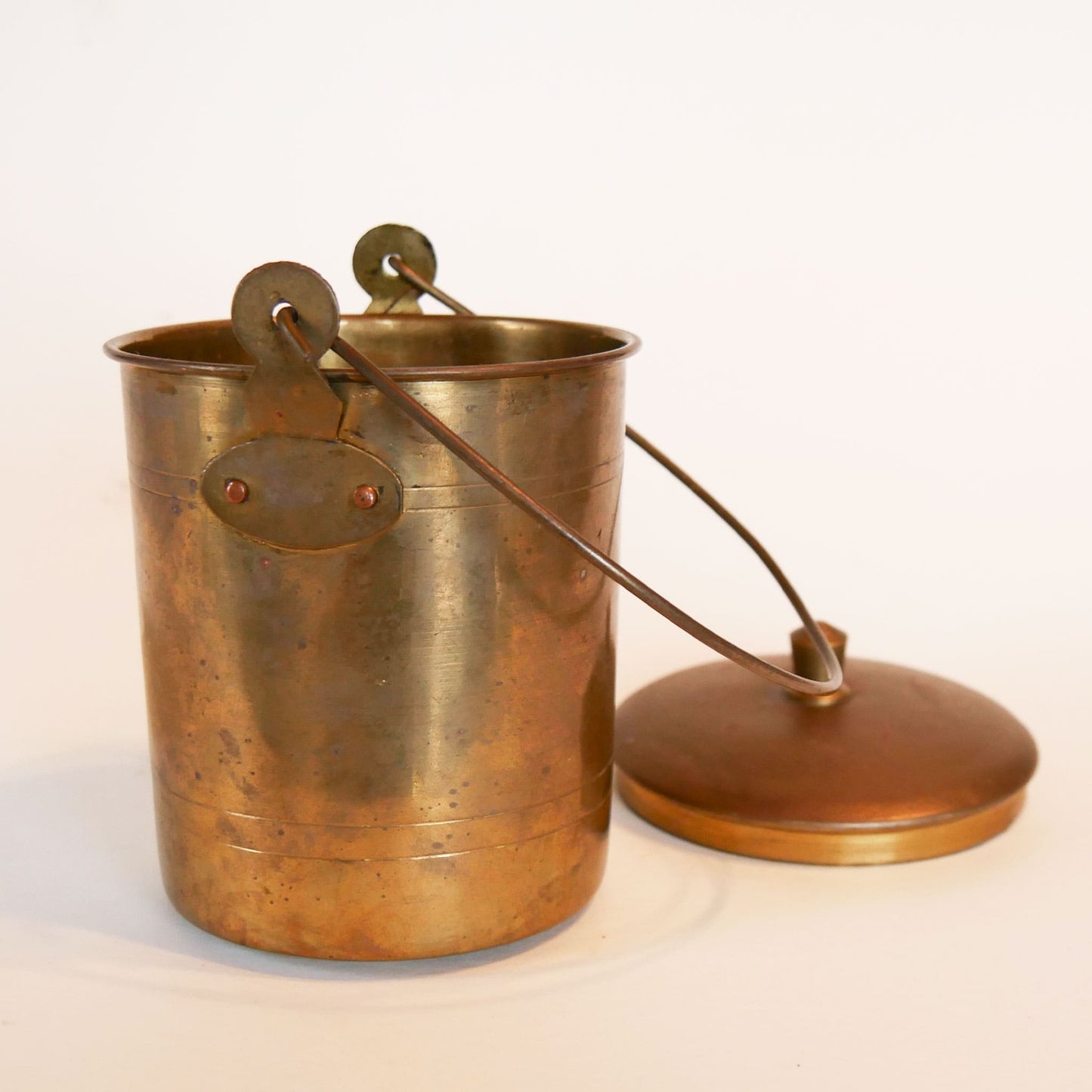 Vintage Brass Container with Lid and Swing Handle, Vintage Brass Decor, VIntage Home Decor, Vintage Farmhouse Decor