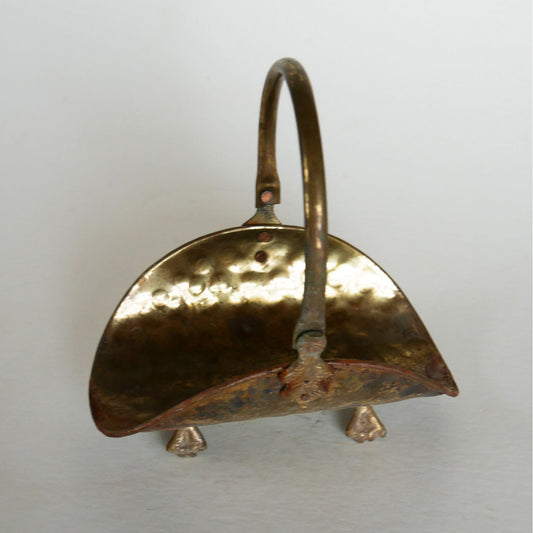 Vintage Hammered Brass Mini Log Basket, Vintage BRass Decor, Patina Brass Decor, Vintage Brass Shelf Decor, Vintage Brass Log Holder