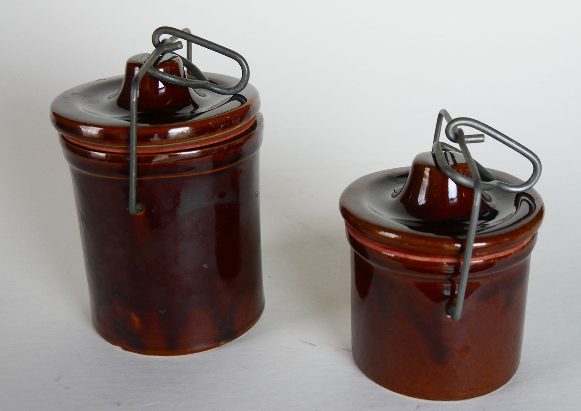 Vintage Brown Butter Crock with Lid, Vintage Brown Cheese Crock and lid with fastener, Vintage Home DEcor, Vintage Kitchen Decor