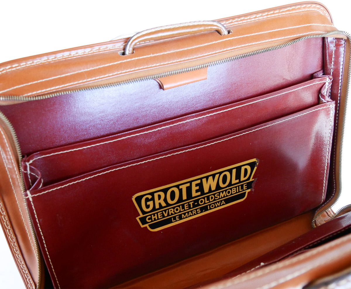 Vintage Brown Leather Briefcase, Vintage Bag, Vintage Leather Bag, Vintage Leather Handbag, Vintage Camel Leather Briefcase, Vintage Leather Briefcase, Vintage Camel Leather Portfolio, Vintage Leather Porfolio, VIntage CHevy Salesman Memorbilia