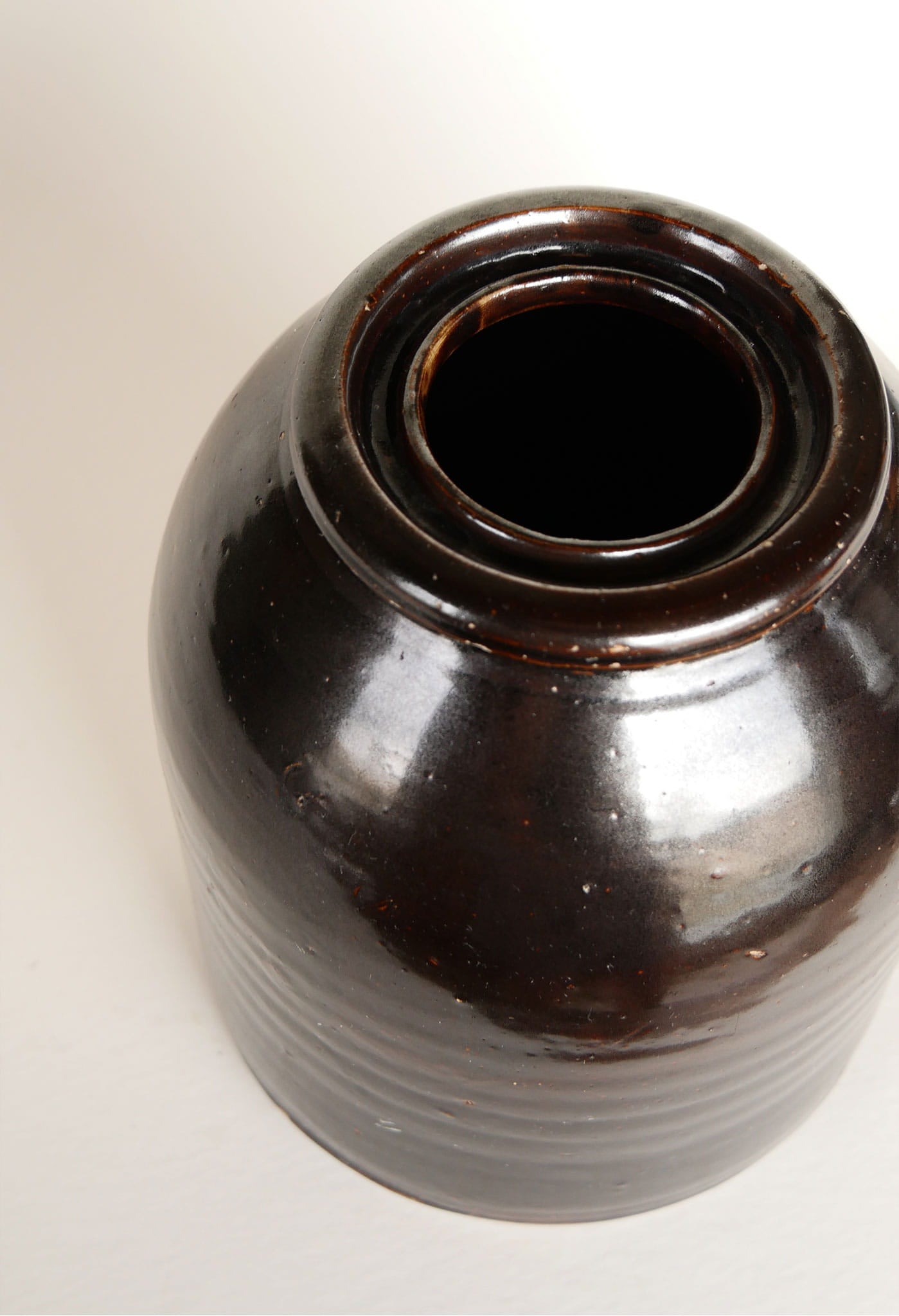 Vintage Dark Brown Salt Glazed Stoneware Jar, Primitive Brown Stoneware, Vintage Brown Stoneware, Primitive Salt Glazed Stoneware, Vintage Salt Glazed Stoneware Crock, Brown Crock, Vintage Farmhouse Kitchen Stoneware