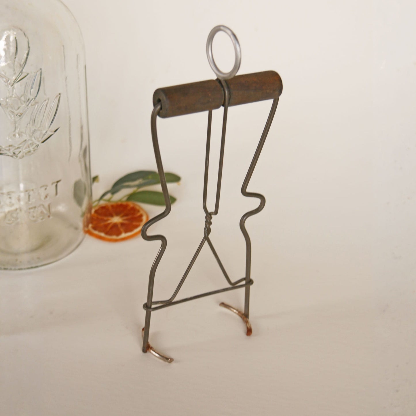 1940s Vintage Wire and Wooden Handle Canning Jar Lifter, Farmhouse Canning Decor, Vintage Canning Decor, Antique Canning Decor, Vintage Canning Jar HOlder, Primitive Canning Decor