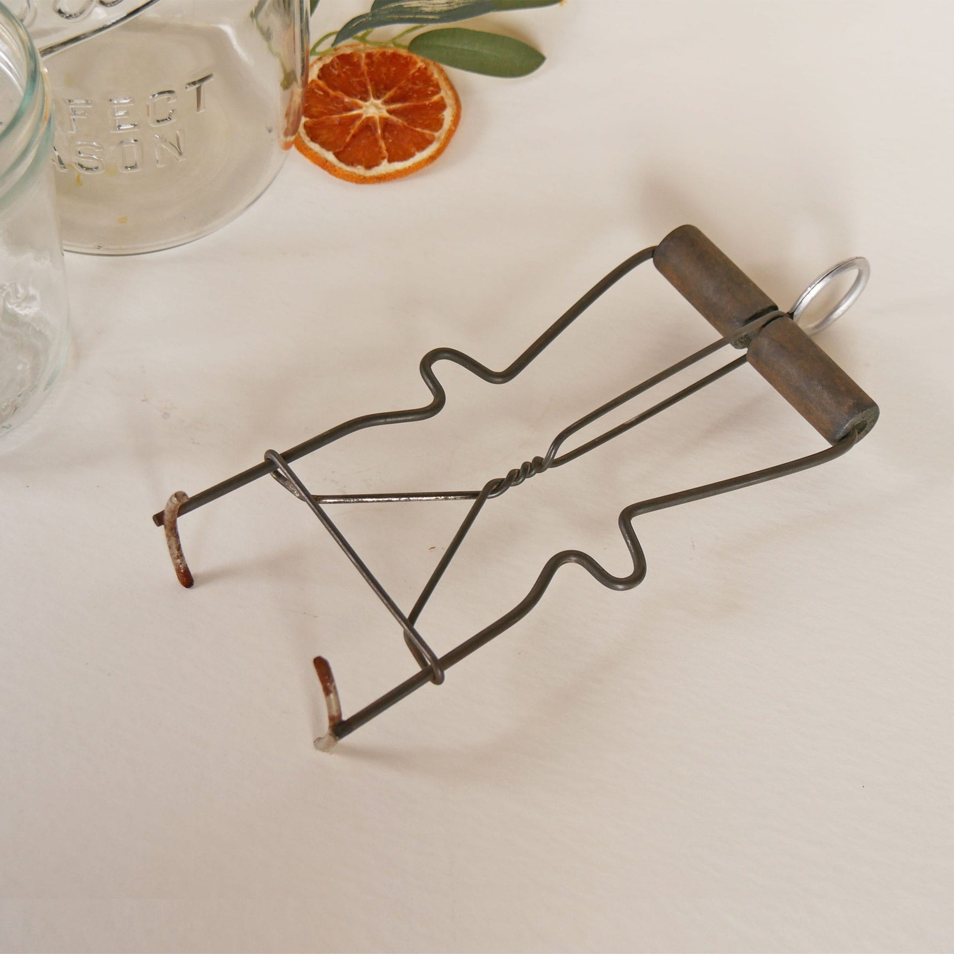 1940s Vintage Wire and Wooden Handle Canning Jar Lifter, Farmhouse Canning Decor, Vintage Canning Decor, Antique Canning Decor, Vintage Canning Jar HOlder, Primitive Canning Decor