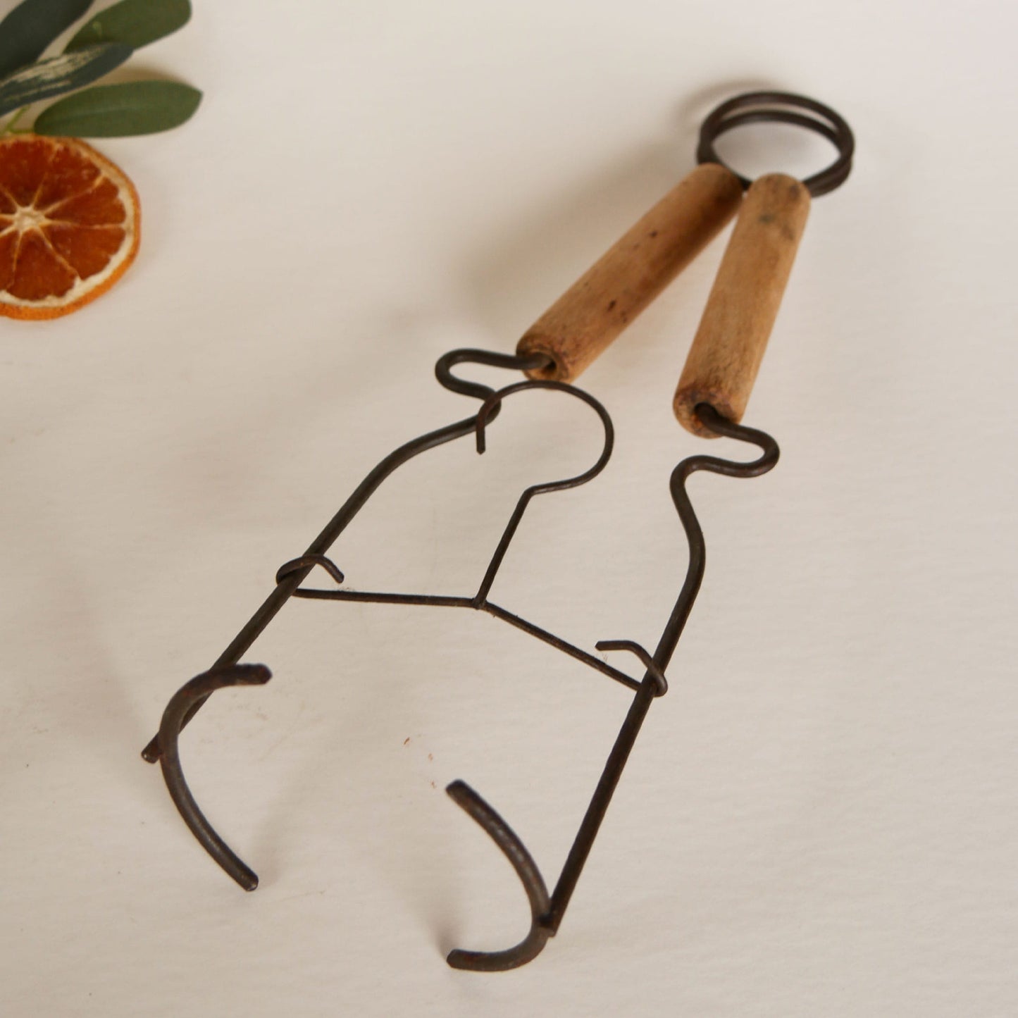 1940s Vintage Wire and Wooden Handle Canning Jar Lifter, Farmhouse Canning Decor, Vintage Canning Decor, Antique Canning Decor, Vintage Canning Jar HOlder, Primitive Canning Decor