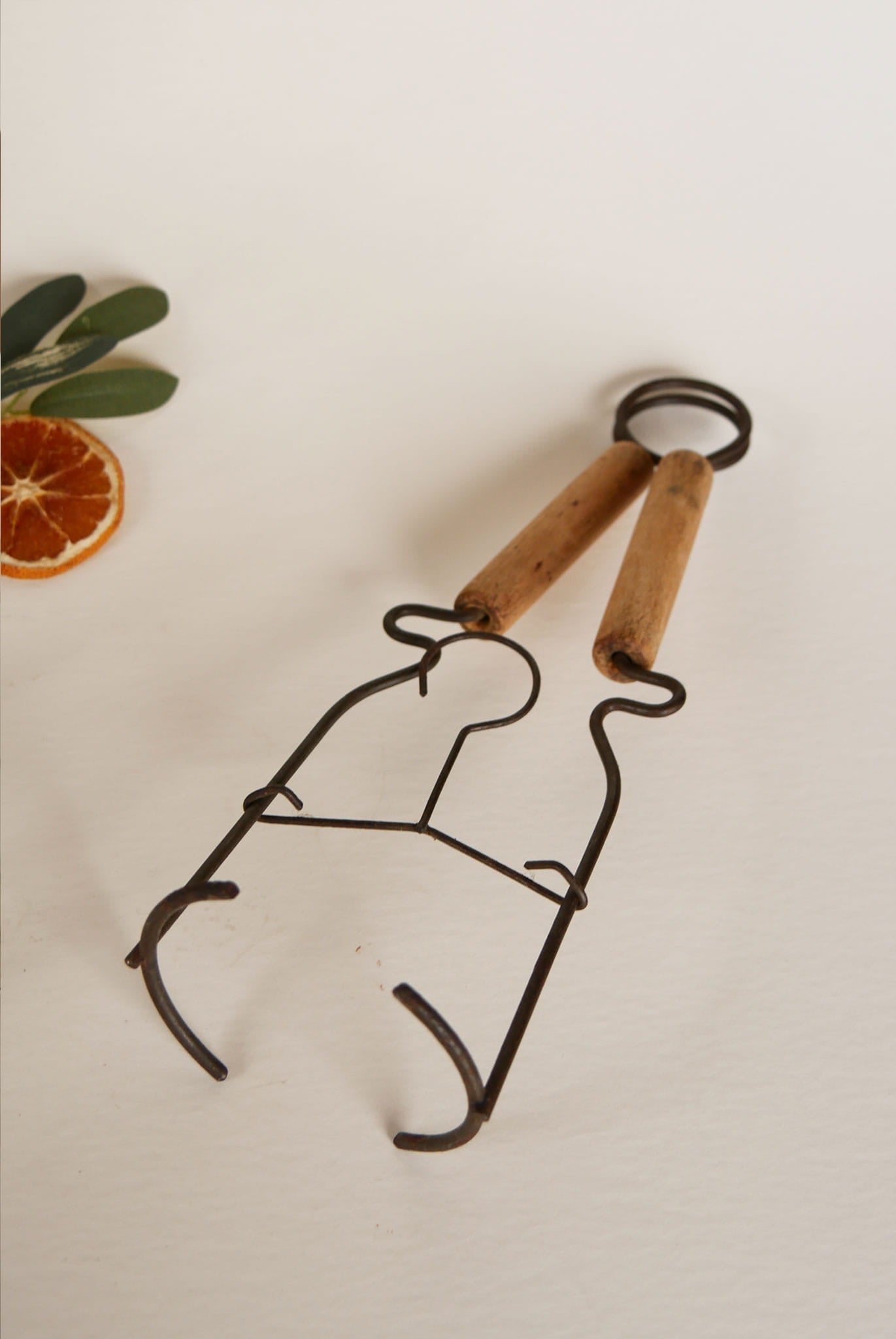 1940s Vintage Wire and Wooden Handle Canning Jar Lifter, Farmhouse Canning Decor, Vintage Canning Decor, Antique Canning Decor, Vintage Canning Jar HOlder, Primitive Canning Decor