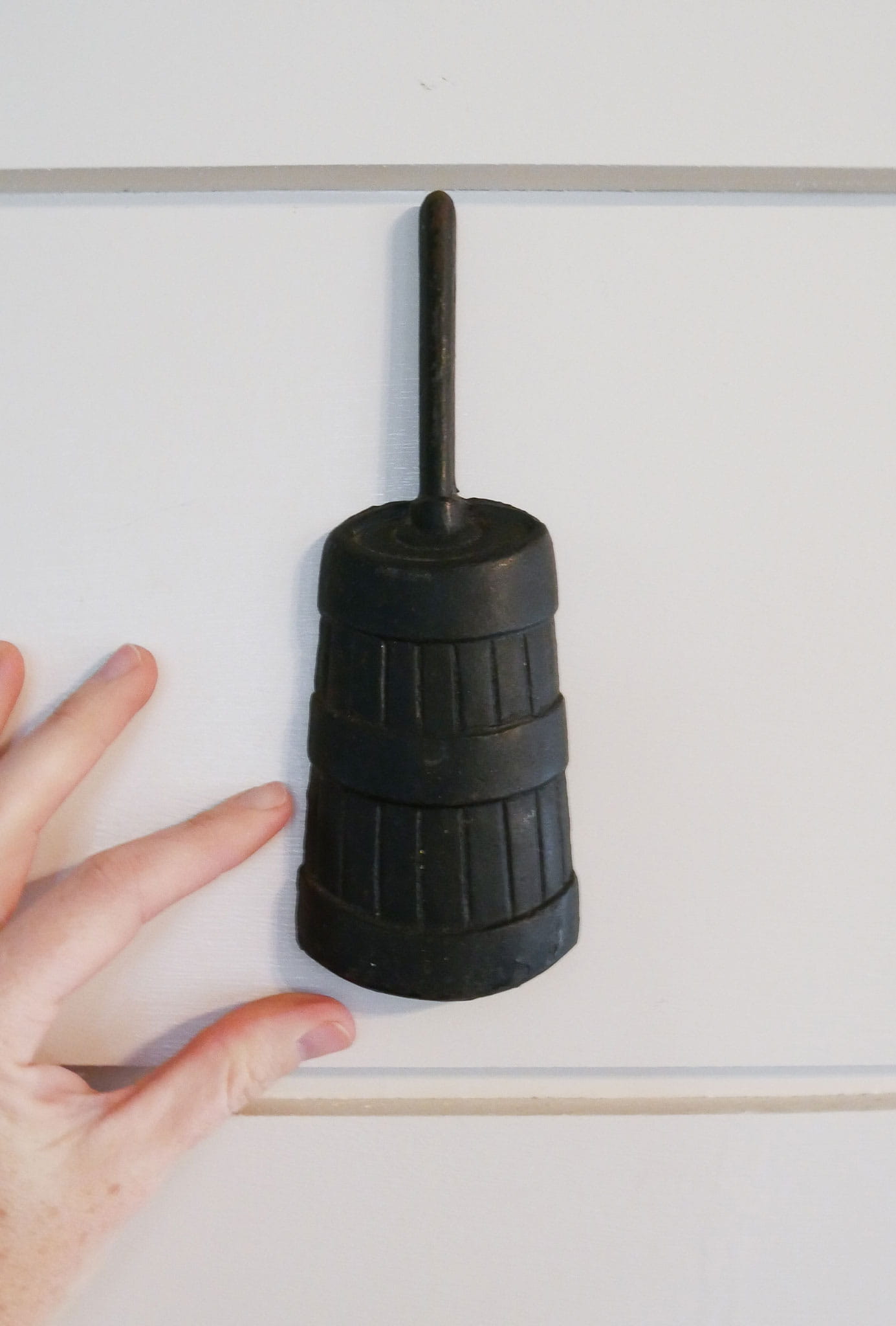 Vintage Cast Iron Butter Churn Wall Plaque, Primitive Metal Wall Decor, Vintage Cast Iron Wall Decor, Vintage Butter Churn, Vintage Iron Butter Churn Wall Plaque, Primitive Wall Decor, Primitive Gallery Wall, Vintage Wall Decor
