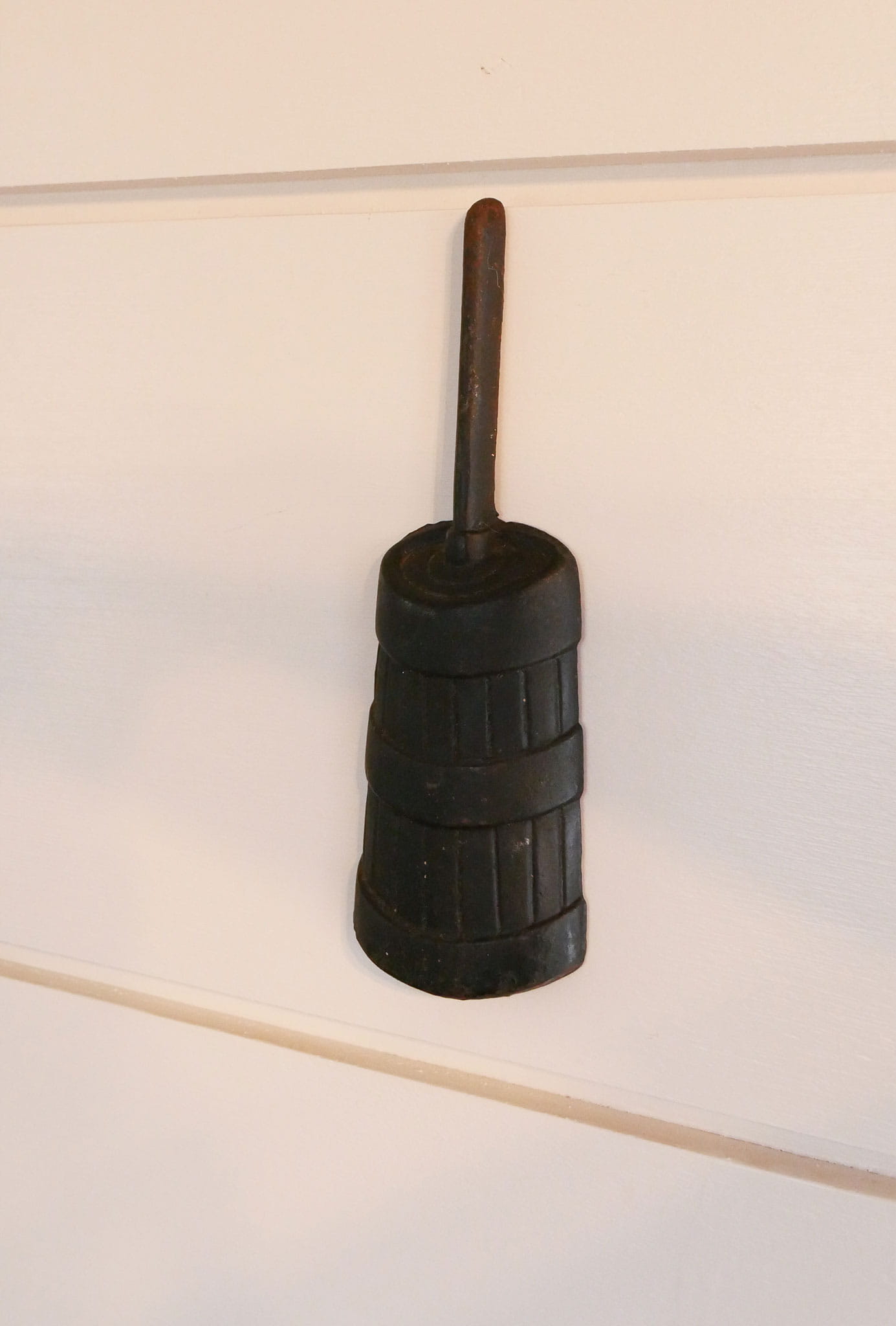 Vintage Cast Iron Butter Churn Wall Plaque, Primitive Metal Wall Decor, Vintage Cast Iron Wall Decor, Vintage Butter Churn, Vintage Iron Butter Churn Wall Plaque, Primitive Wall Decor, Primitive Gallery Wall, Vintage Wall Decor