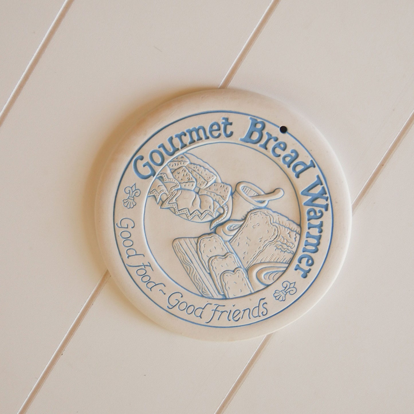 Vintage Blue and White Cermanic Bread Warmer Trivet, Country Kitchen Decor, Vintage Country Kitchen Decor, VIntage Bread Plaque DEcor, Vintage Bread Decor, Vintage Kitchen Decor