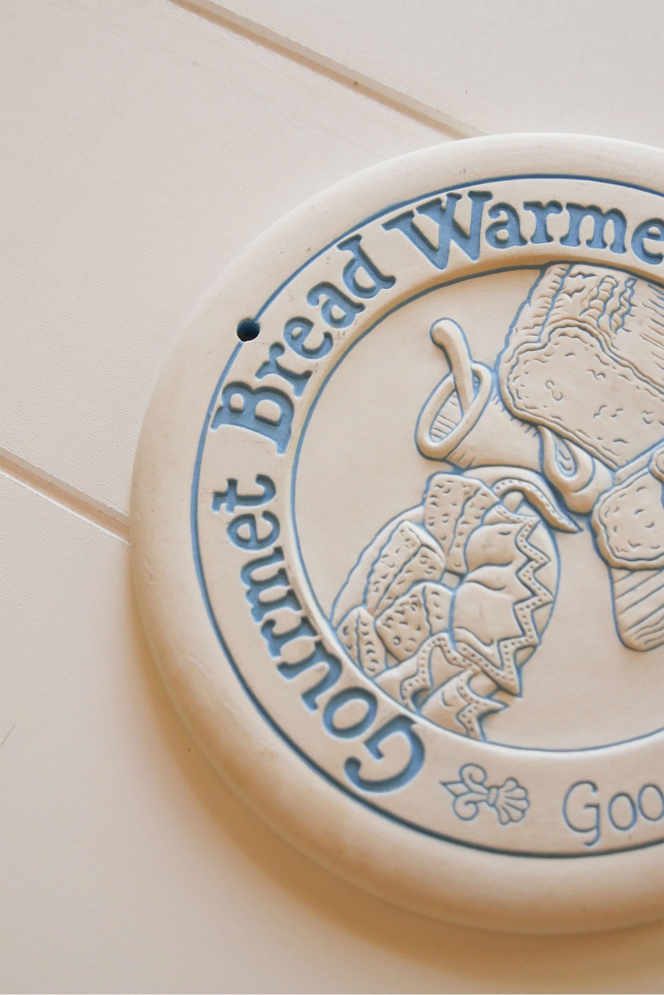 Vintage Blue and White Cermanic Bread Warmer Trivet, Country Kitchen Decor, Vintage Country Kitchen Decor, VIntage Bread Plaque DEcor, Vintage Bread Decor, Vintage Kitchen Decor