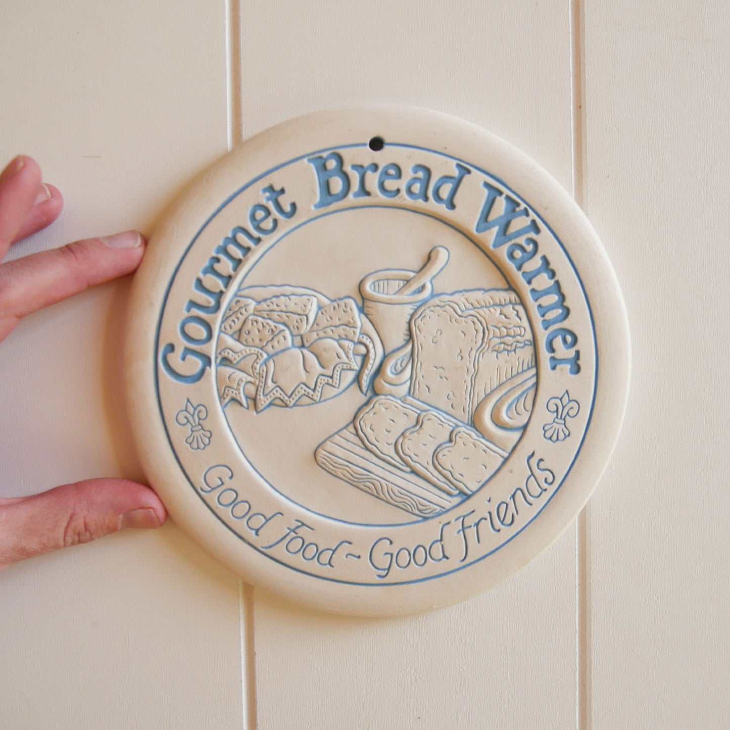 Vintage Blue and White Cermanic Bread Warmer Trivet, Country Kitchen Decor, Vintage Country Kitchen Decor, VIntage Bread Plaque DEcor, Vintage Bread Decor, Vintage Kitchen Decor
