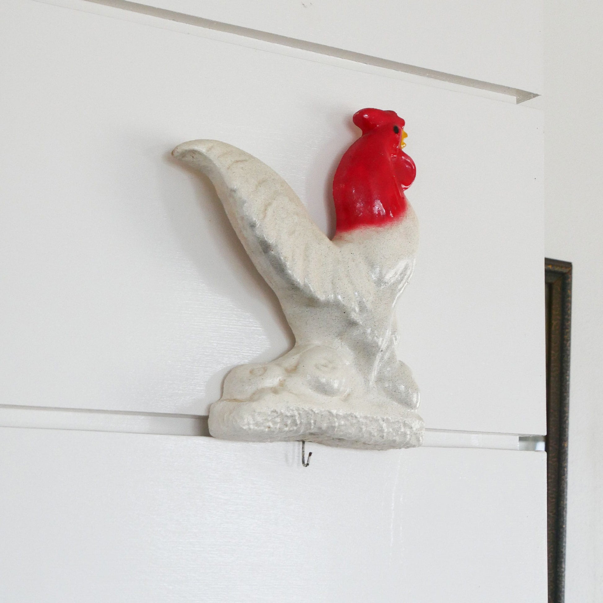 Vintage Rooster Key Holder, Vintage ROoster Decor, Vintage Kitchen Rooster decor, Vintage Ceramic Rooster Key Holder, Vintage rooster Key holder, Vintage Kitchen Decor, Vintage Retro Kitchen Decor