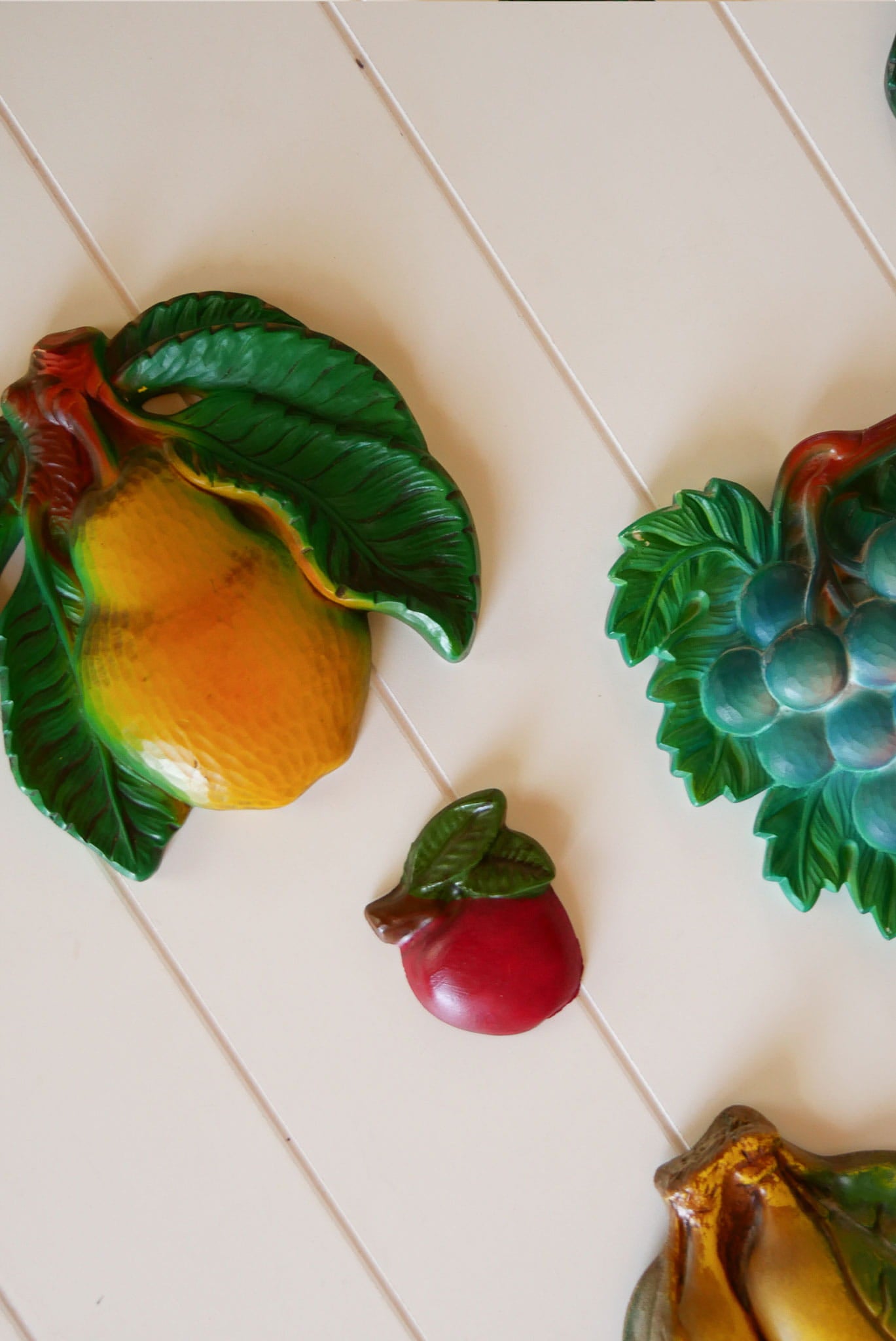 Vintage Fruit Chalkware Collection, Fruite Chalkware, VIntage Fruit Plaques, Vintage Fruit Wall Decor, Vintage Fruit Wall Plaque, Vintage Fruit Collection, Vintage Retro Kitchen Decor