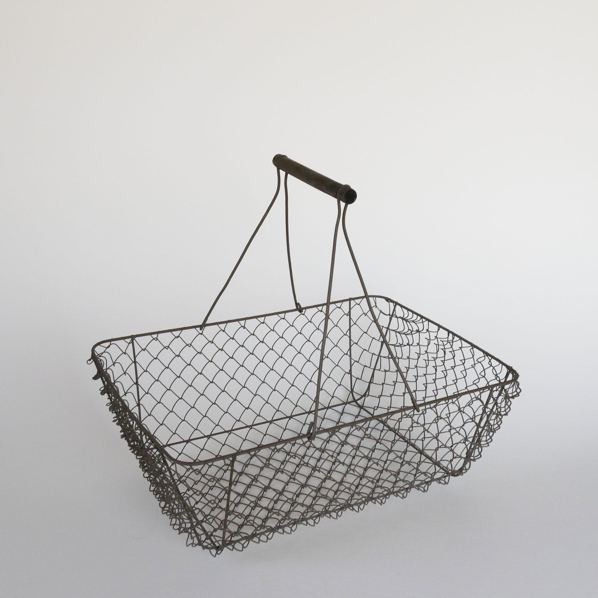 Vintage Chicken Wire Handle Gathering Basket, Vintage Wire Egg Basket, Vintage Wire Basket, Vintage Wire Gathering Basket, Vintage Egg Basket, Vintage Wire Egg Basket, Vintage Egg Basket