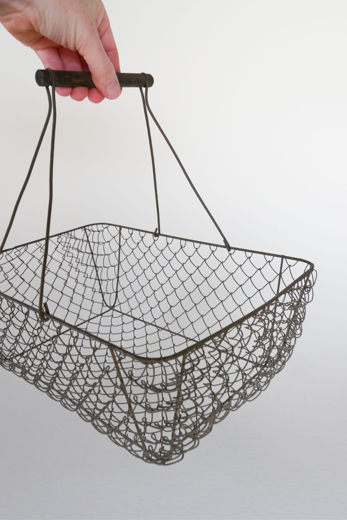 Vintage Chicken Wire Handle Gathering Basket, Vintage Wire Egg Basket, Vintage Wire Basket, Vintage Wire Gathering Basket, Vintage Egg Basket, Vintage Wire Egg Basket, Vintage Egg Basket