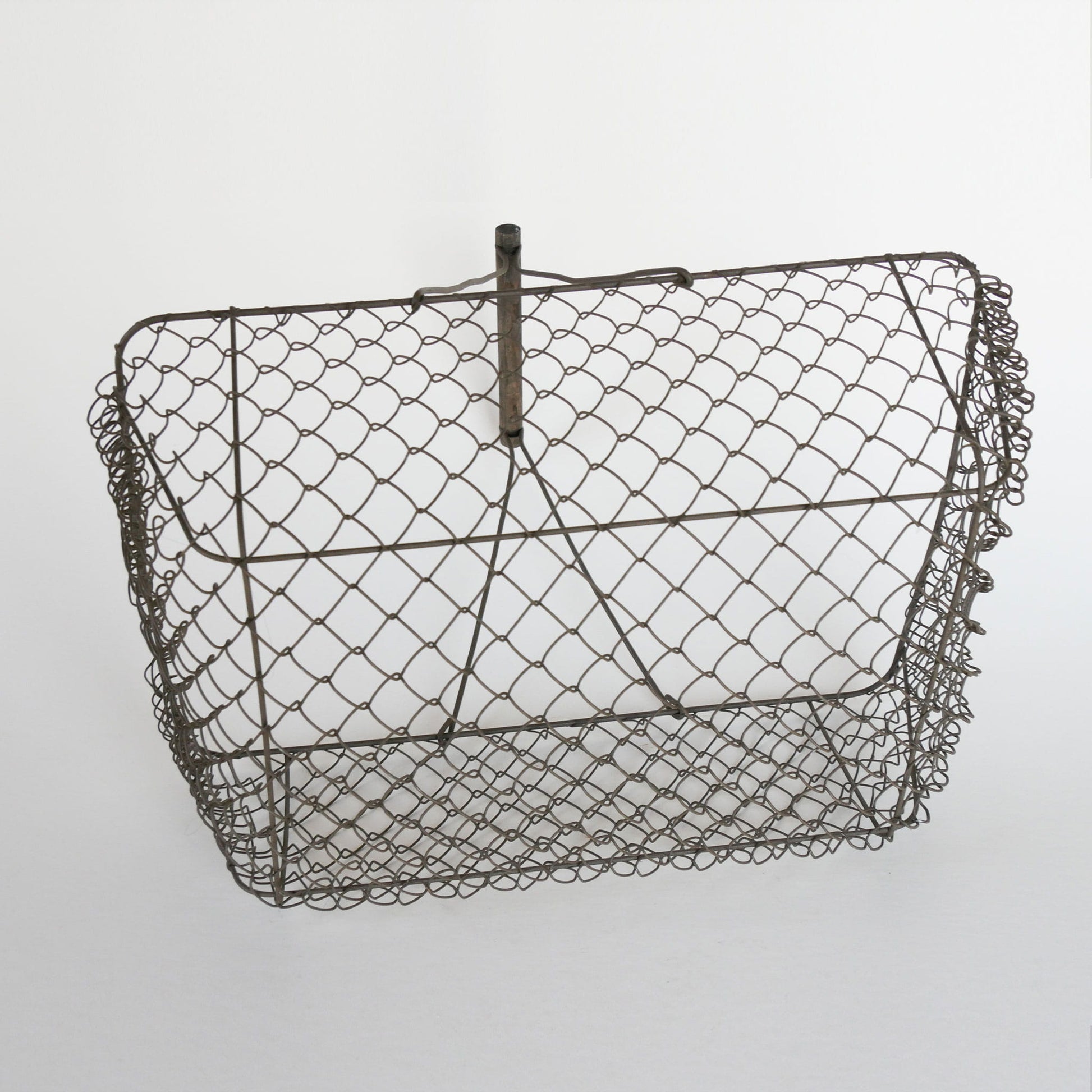 Vintage Chicken Wire Handle Gathering Basket, Vintage Wire Egg Basket, Vintage Wire Basket, Vintage Wire Gathering Basket, Vintage Egg Basket, Vintage Wire Egg Basket, Vintage Egg Basket