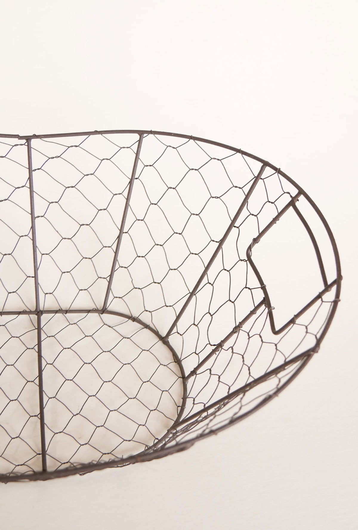 Vintage Wire Basket, Vintage Chicken Wire Basket, Vintage Oval Wire Basket, Vintage Egg Basket