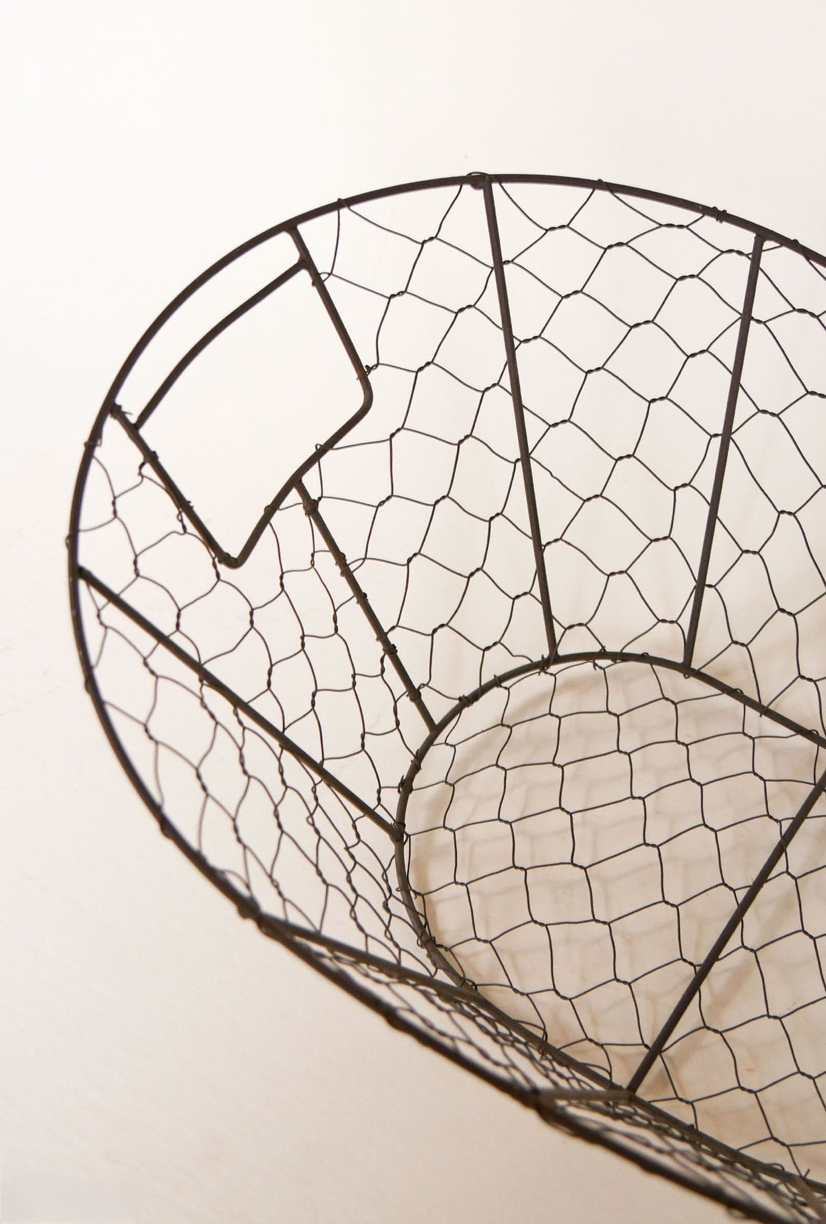 Vintage Wire Basket, Vintage Chicken Wire Basket, Vintage Oval Wire Basket, Vintage Egg Basket