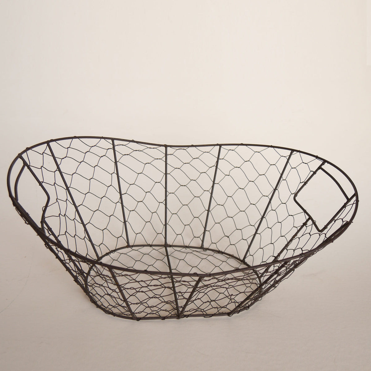 Vintage Wire Basket, Vintage Chicken Wire Basket, Vintage Oval Wire Basket, Vintage Egg Basket