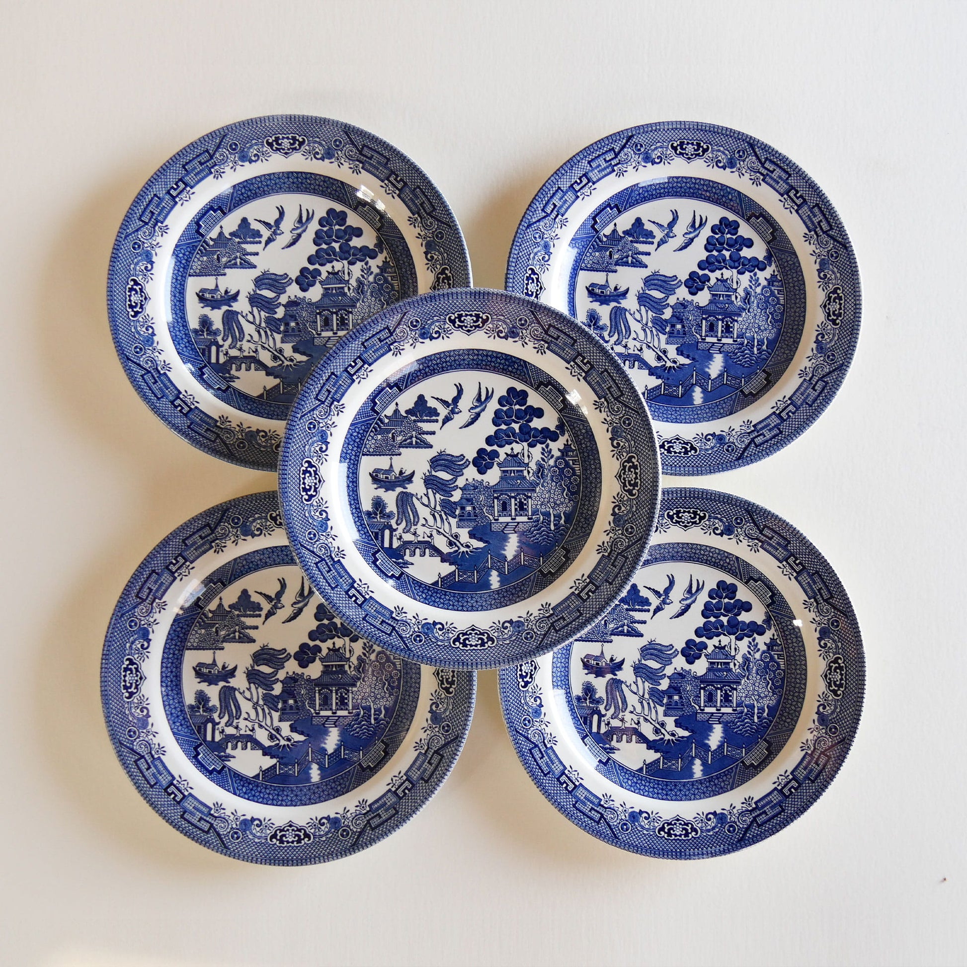 Vintage Churchill Blue Willow Dinner Plates, Set of 5, Vintage Blue and White Plate Set, Vintage Blue and White Collection, Decorative Blue and White Plates, Vintage Blue and White Plate Wall, Vintage Gallery Plate Wall, Vintage Wall Decor
