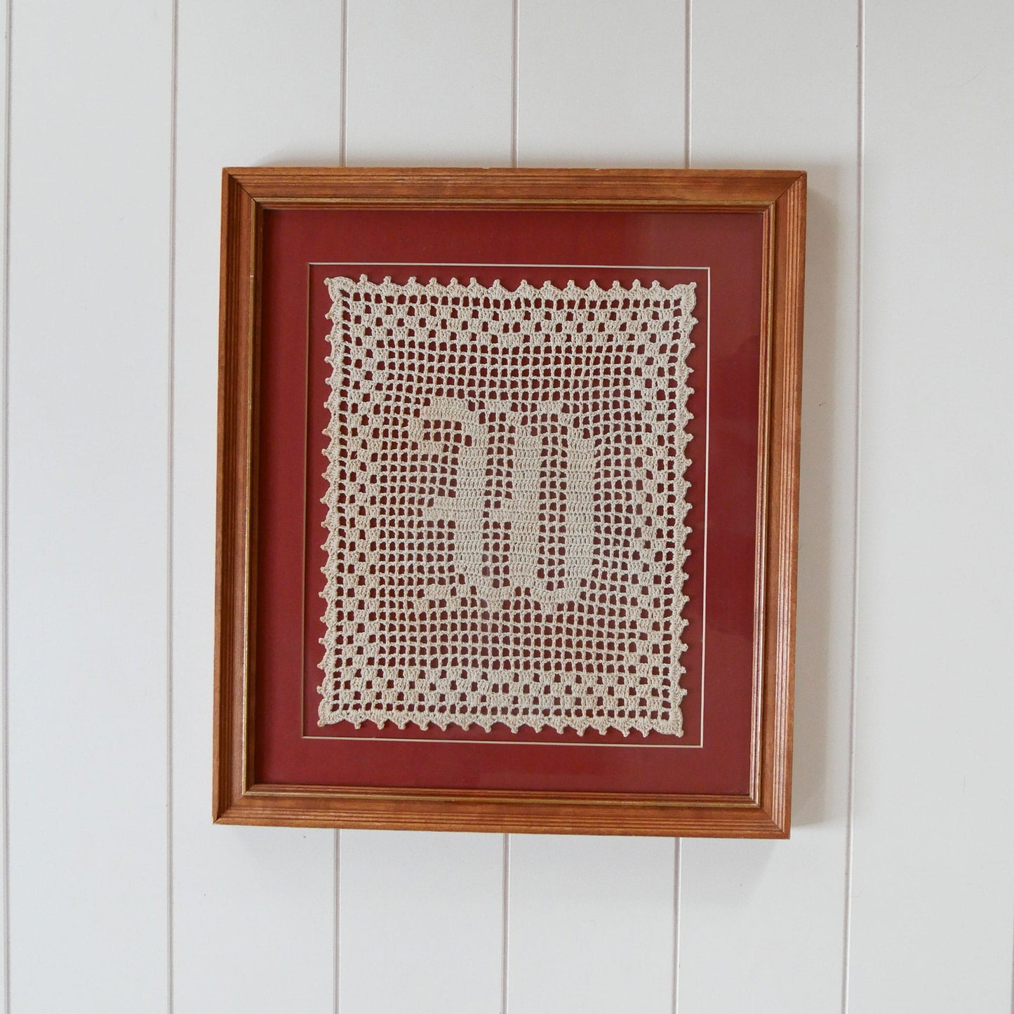 Vintage Framed 'W' Letter Doily, Cottagecore Wall Decor, Letter W Doily, Letter W Vintage Decor, Vintage Doily Decor, Vintage Wall DEcor, Vintage COttage Wall Decor