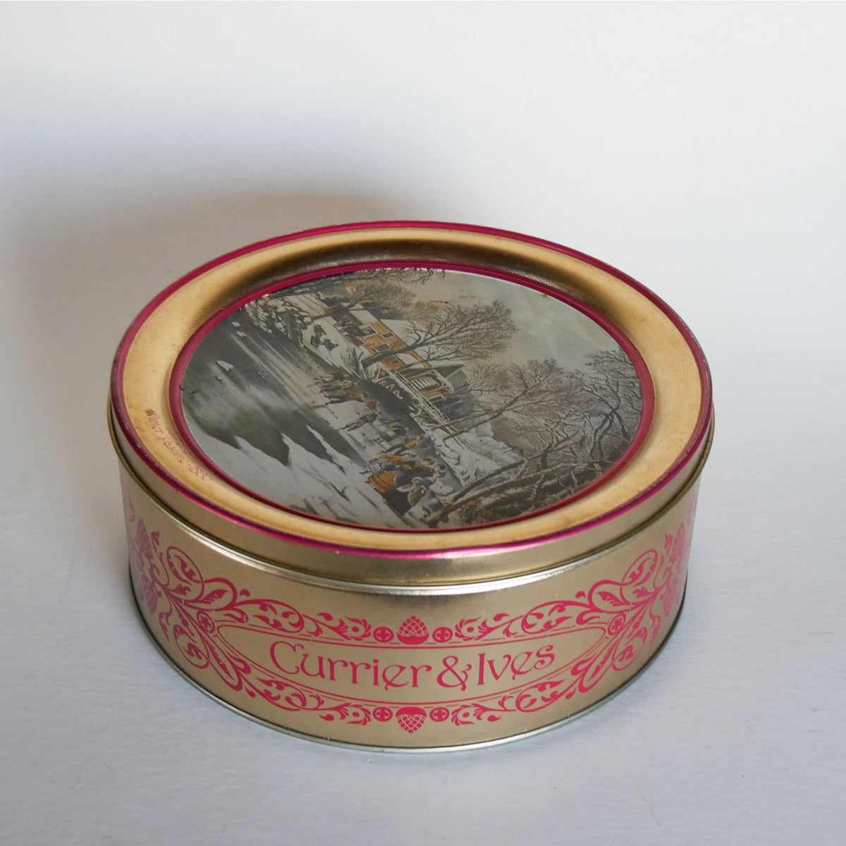 Vintage Currier & Ives Round Tin, Winter Pastime Scene, Currier and Ives Winter Pastime Scene, Vintage Currier and Ives, Currier and Ives Winter DEcor, Vintage Currier and Ives Holiday DEcor