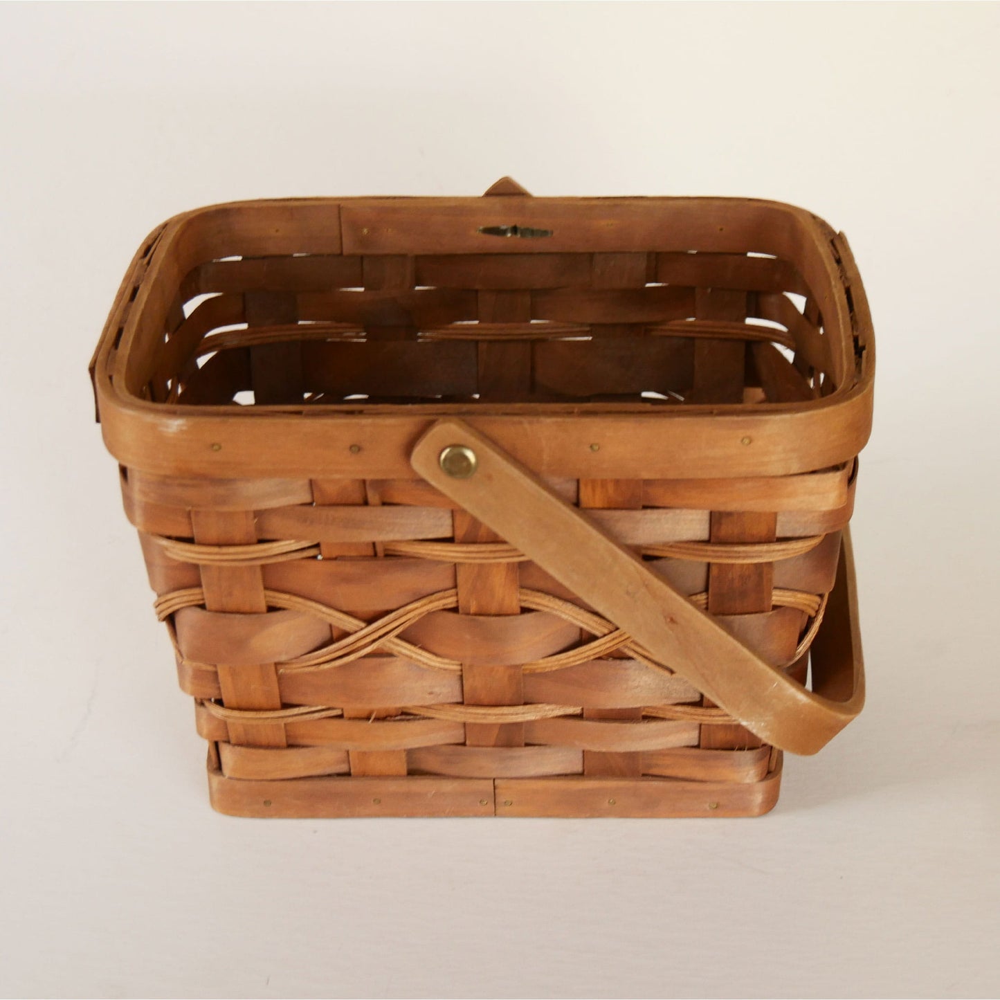 Vintage Woven Gathering Basket with Swing Handle, Vitnage Wood Basket with Swing Handle, Vintage Wood Basket, Vintage Dark Brown Wicker Basket with Handle