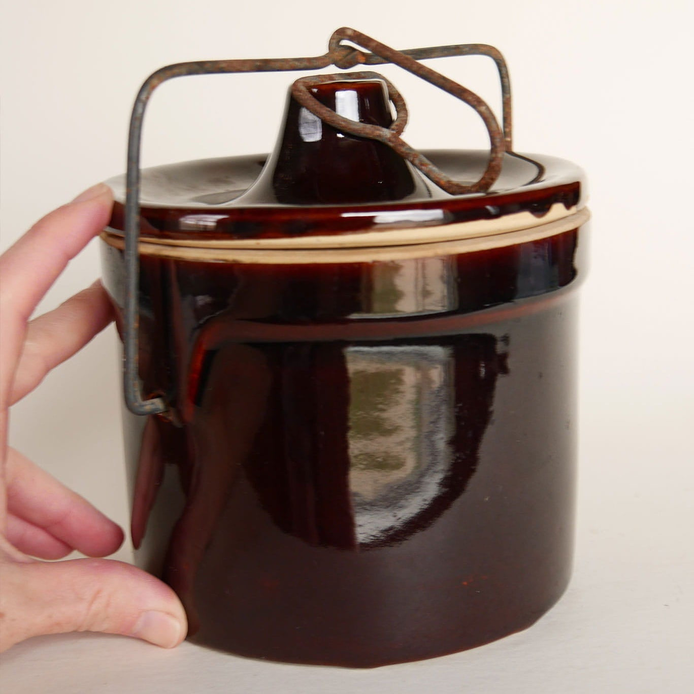 Large Vintage Dark Brown Glazed Butter Crock with Metal Fastener, Vintage Farmhouse Stoneware, Vintage Brown Salt Glaze Crock, Vintage Stoneware Crock, Primitive Brown Crock, Vintage Brown Stoneware Jar and Lid, Vintage Home Decor
