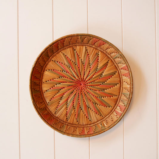 Vintage Decorative Basket Wall Decor, Green and Red Starburst Design, Vintage Wall Basket, Vintage Home Decor, Vintage Farmhouse, Vintage Cottage Decor