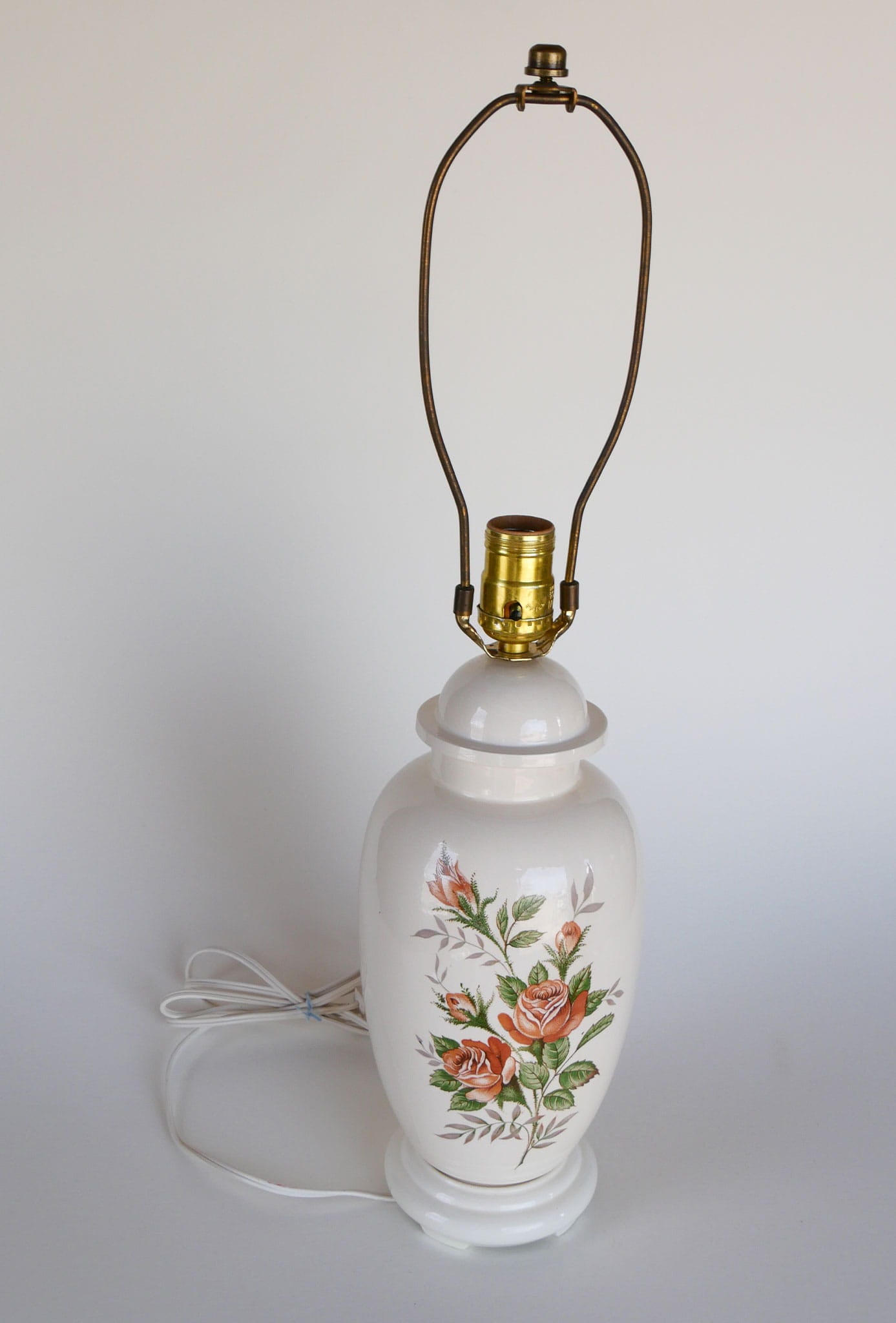 Vintage Floral Design Table Lamp, Cottagecore Lamp, Cottage Table Lamp, Vintage Cottagecore Lighting, Vintage Floral Table Lamp, Vintage Cottage Lighting, Vintage Floral Lighting, Vintage Home Decor