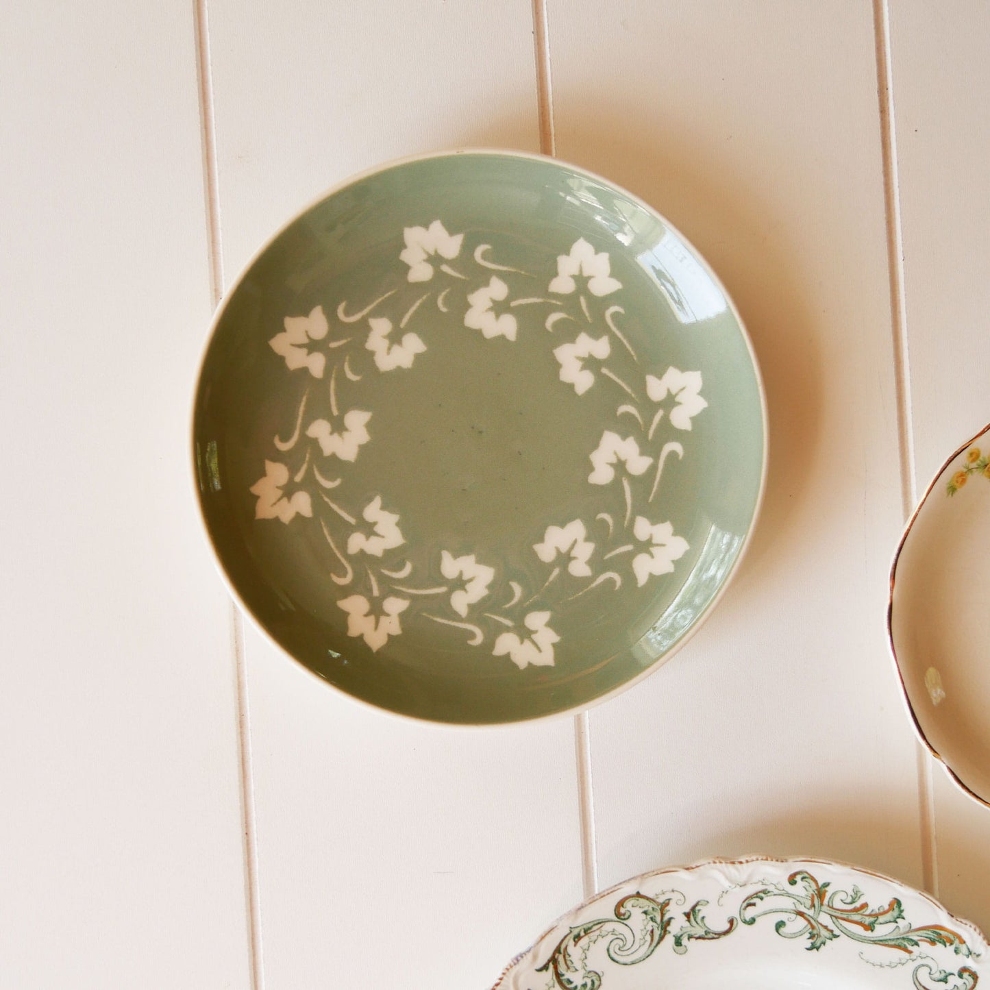 Vintage Floral Plate Gallery Wall Collection, Floral PLate Wall, Vintage Floral Plates, Vintage Plate Gallery Wall, Vintage Plate Wall, Floral Vintage Plate Collection, Cottagecore Plate Collection