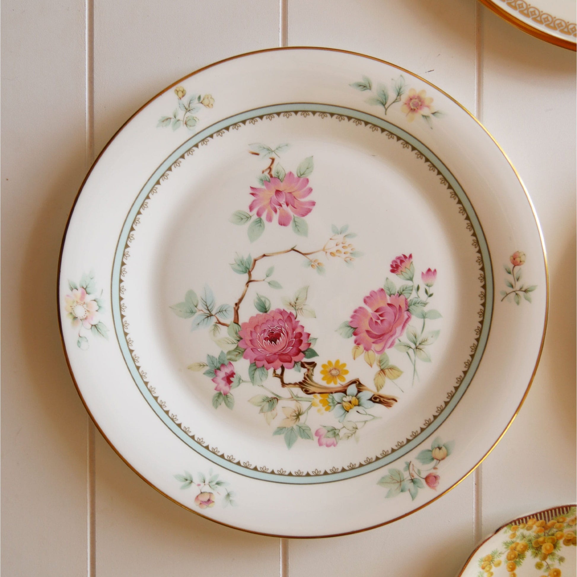Vintage Floral Plate Gallery Wall Collection, Floral PLate Wall, Vintage Floral Plates, Vintage Plate Gallery Wall, Vintage Plate Wall, Floral Vintage Plate Collection, Cottagecore Plate Collection