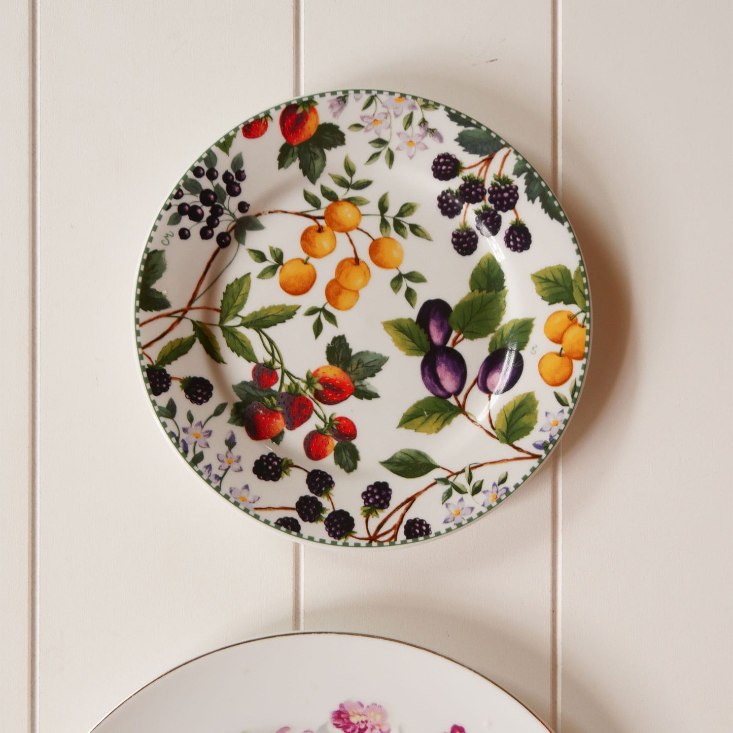 Vintage Floral Plate Wall Collection, Vintage Fruit Plates, VIntage Fruit and Floral Plates, VIntage Floral Plates, VIntage Floral Plate Wall, Vintage Gallery Plate Wall