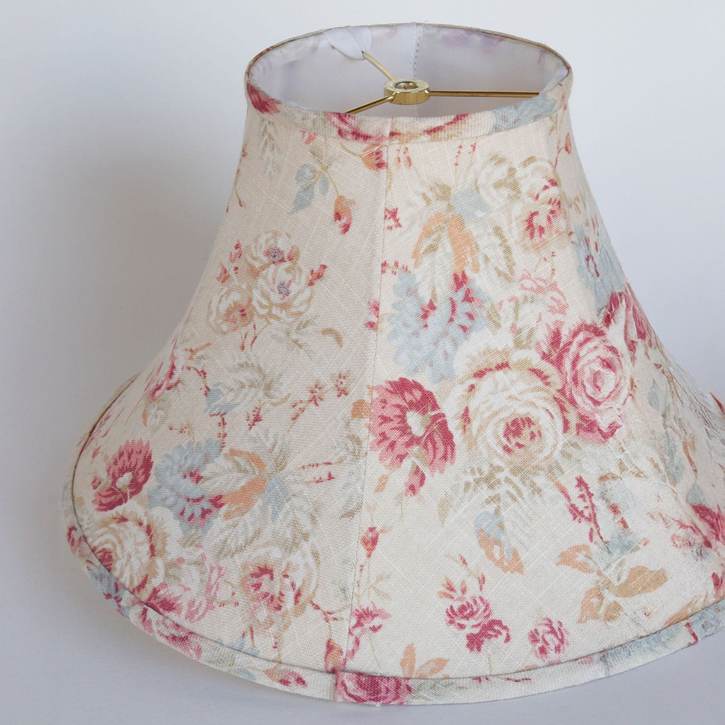 Rose Floral Lamp Shade 15x6x9, Vintage Floral Lamp Shade, Cottagecore Lamp Shade, Vintage Cottage Lamp Shade, Vintage COttagecore Lighting, Vintage Floral Lighting, Vintage Lighting, Vintage Cottage Lighting, Vintage Home Decor