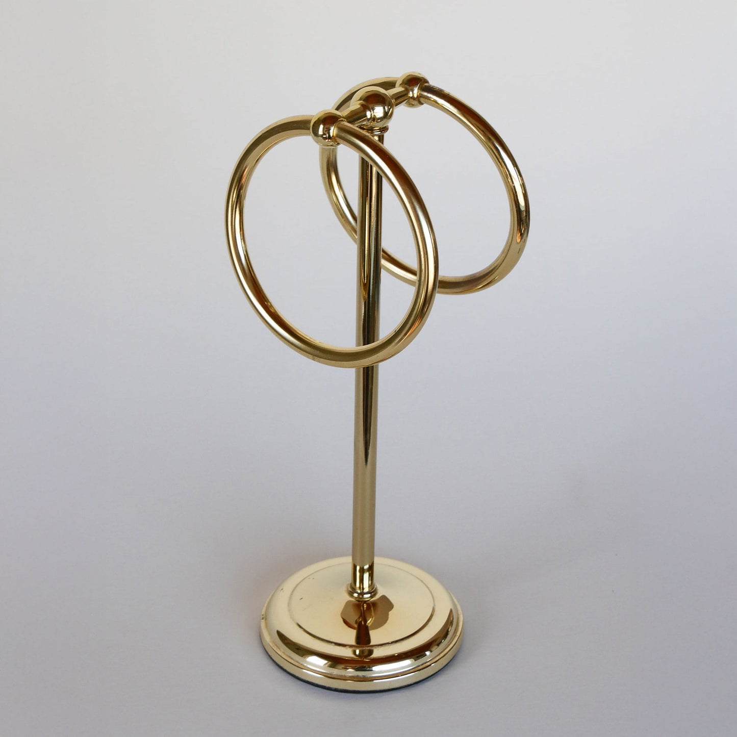 Vintage Gold Freestanding Hand Towel Stand, Gold Hand Towel Rack, Vintage Cottage Bathroom Decor, Vitnage GOld Towel Rack, Vintage Cottagecore Bathroom Decor, Cottage Bathroom Decor, Vintage Gold Towel Rack