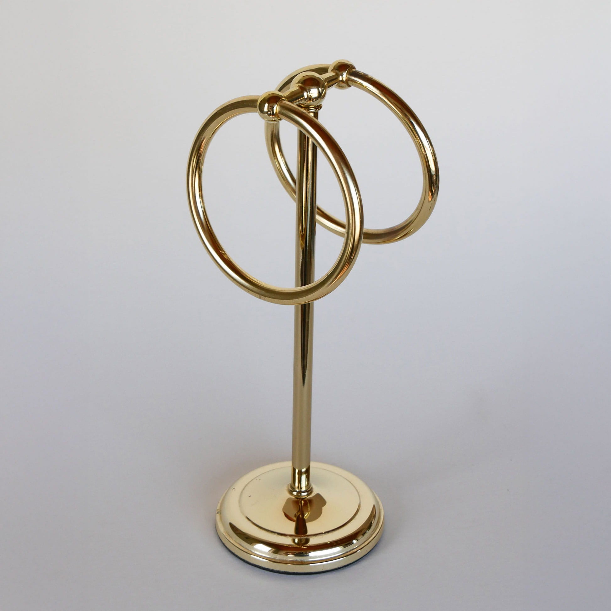 Vintage Gold Freestanding Hand Towel Stand, Gold Hand Towel Rack, Vintage Cottage Bathroom Decor, Vitnage GOld Towel Rack, Vintage Cottagecore Bathroom Decor, Cottage Bathroom Decor, Vintage Gold Towel Rack