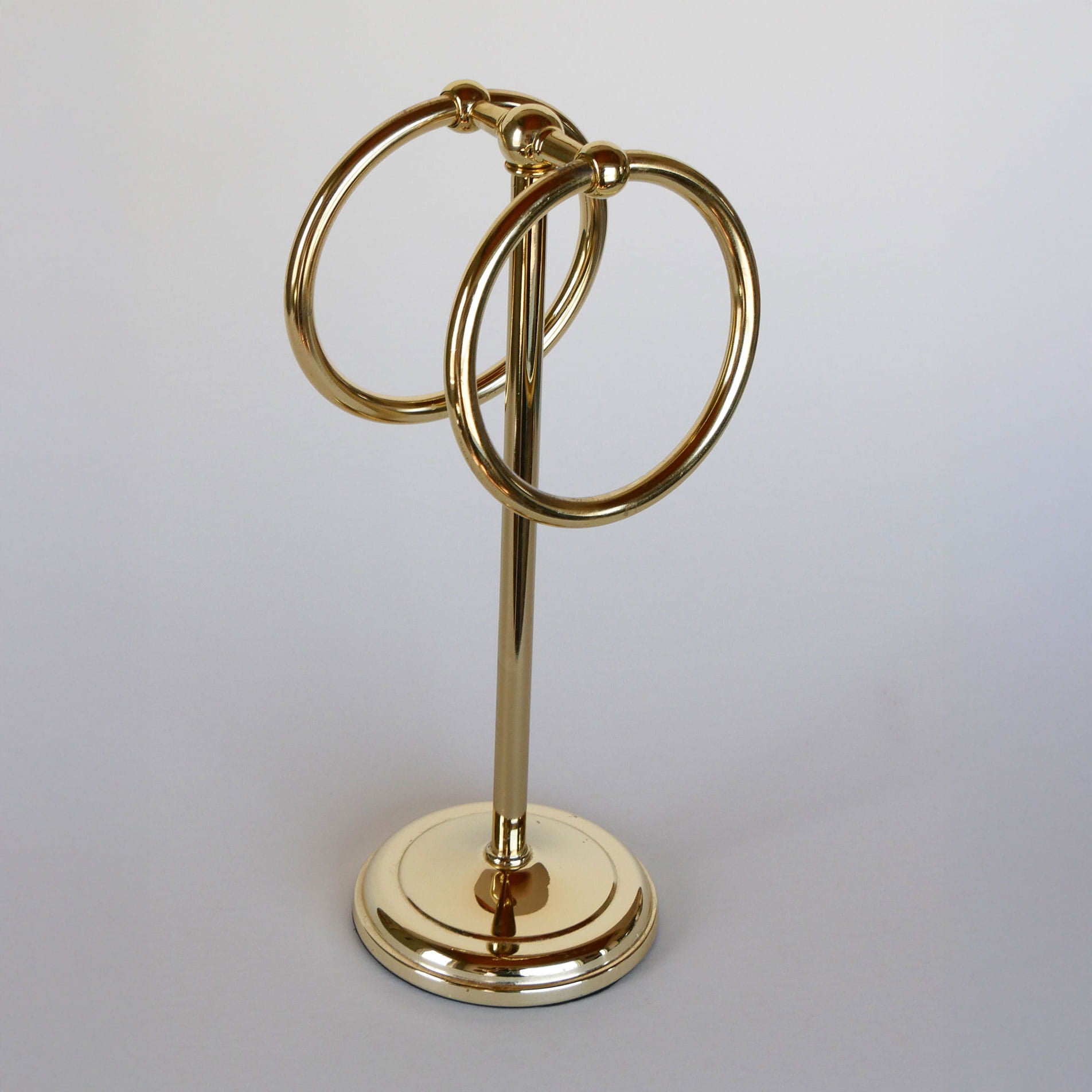 Vintage Gold Freestanding Hand Towel Stand, Gold Hand Towel Rack, Vintage Cottage Bathroom Decor, Vitnage GOld Towel Rack, Vintage Cottagecore Bathroom Decor, Cottage Bathroom Decor, Vintage Gold Towel Rack