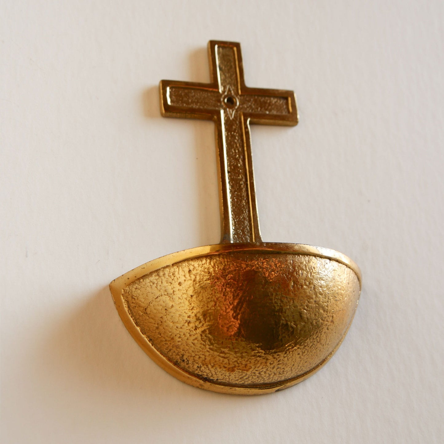 Vintage Wall Mounted Holy Wall Font, Catholic Font, Holy Water Font, Gold Font, Vintage Christian Font, Vintage Gold Holy Water Font, Wall Mounted Font, Vintage Christian Decor