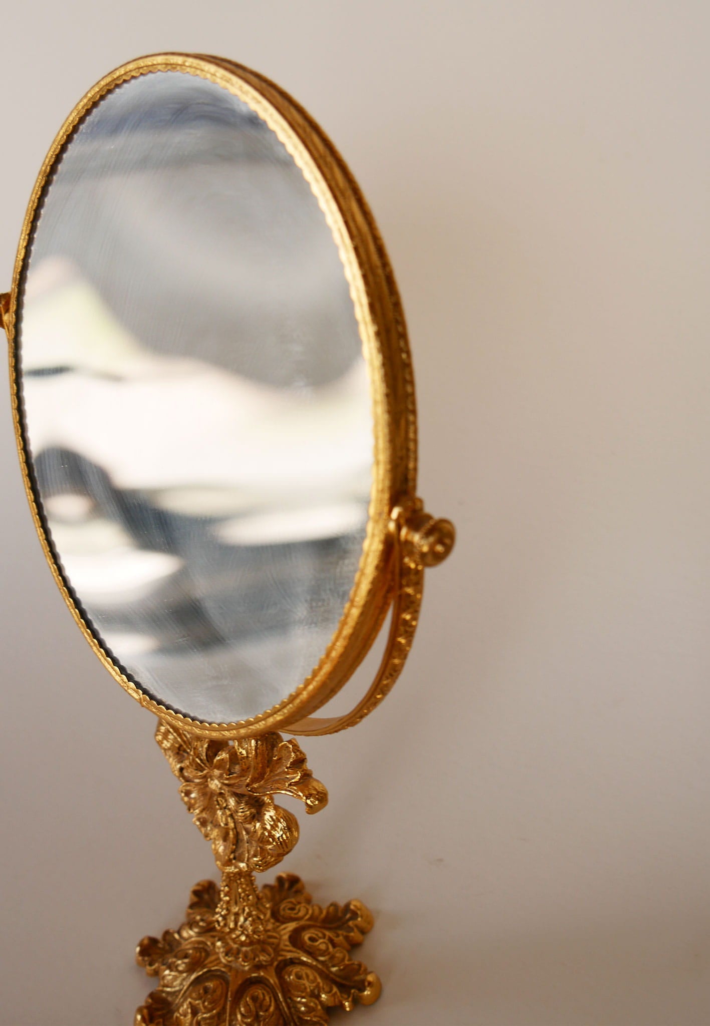 Vintage Hollywood Regency Vanity Mirror, Vintage Gold Mirror, Vintage Gold Vanity Mirror, Vintage Swivel Gold Mirror, Vintage Vanity Mirror, Victorian Vanity Mirror, Ornate Gold Vanity Mirro